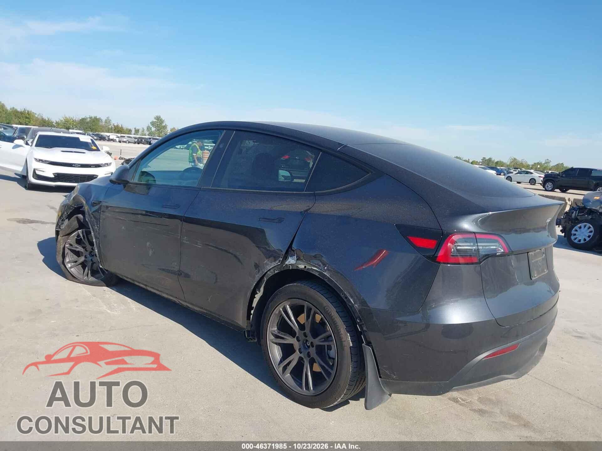 TESLA MODEL Y 2024 - 7SAYGDEEXRA330088