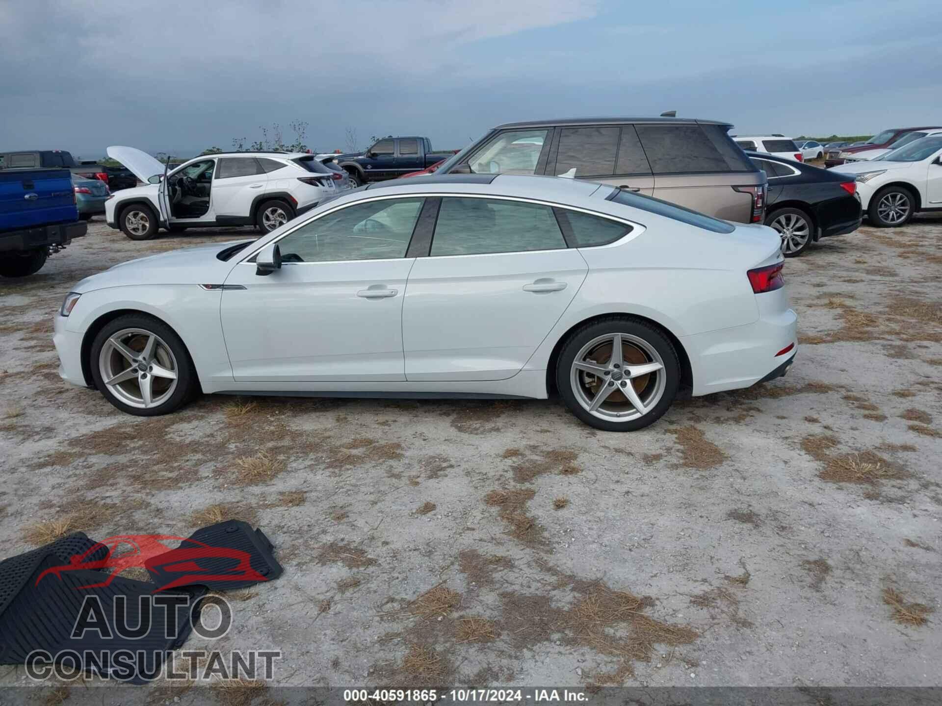AUDI A5 2018 - WAUFNCF59JA080407