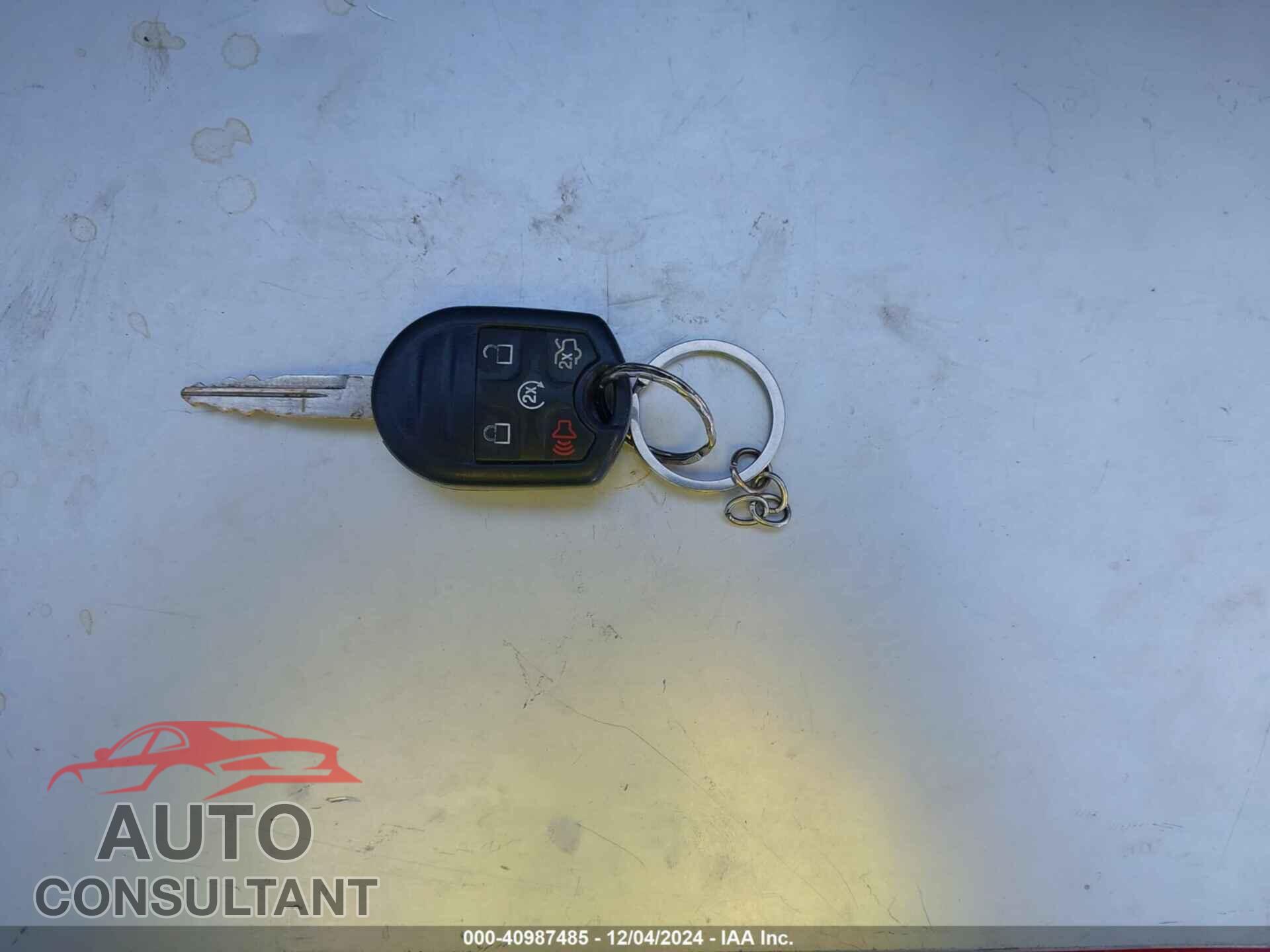 FORD TAURUS 2013 - 1FAHP2E8XDG111716