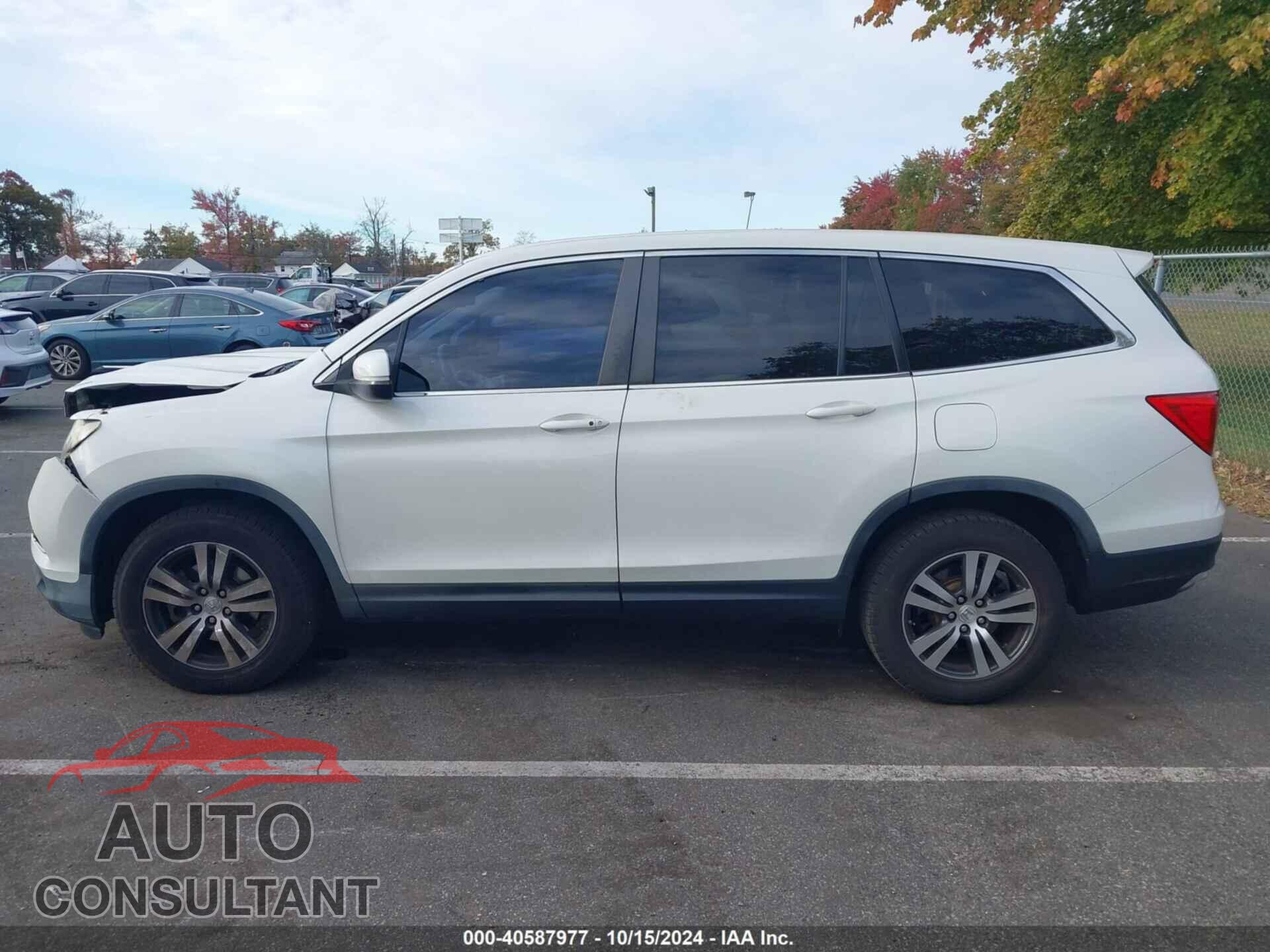 HONDA PILOT 2017 - 5FNYF6H57HB032607
