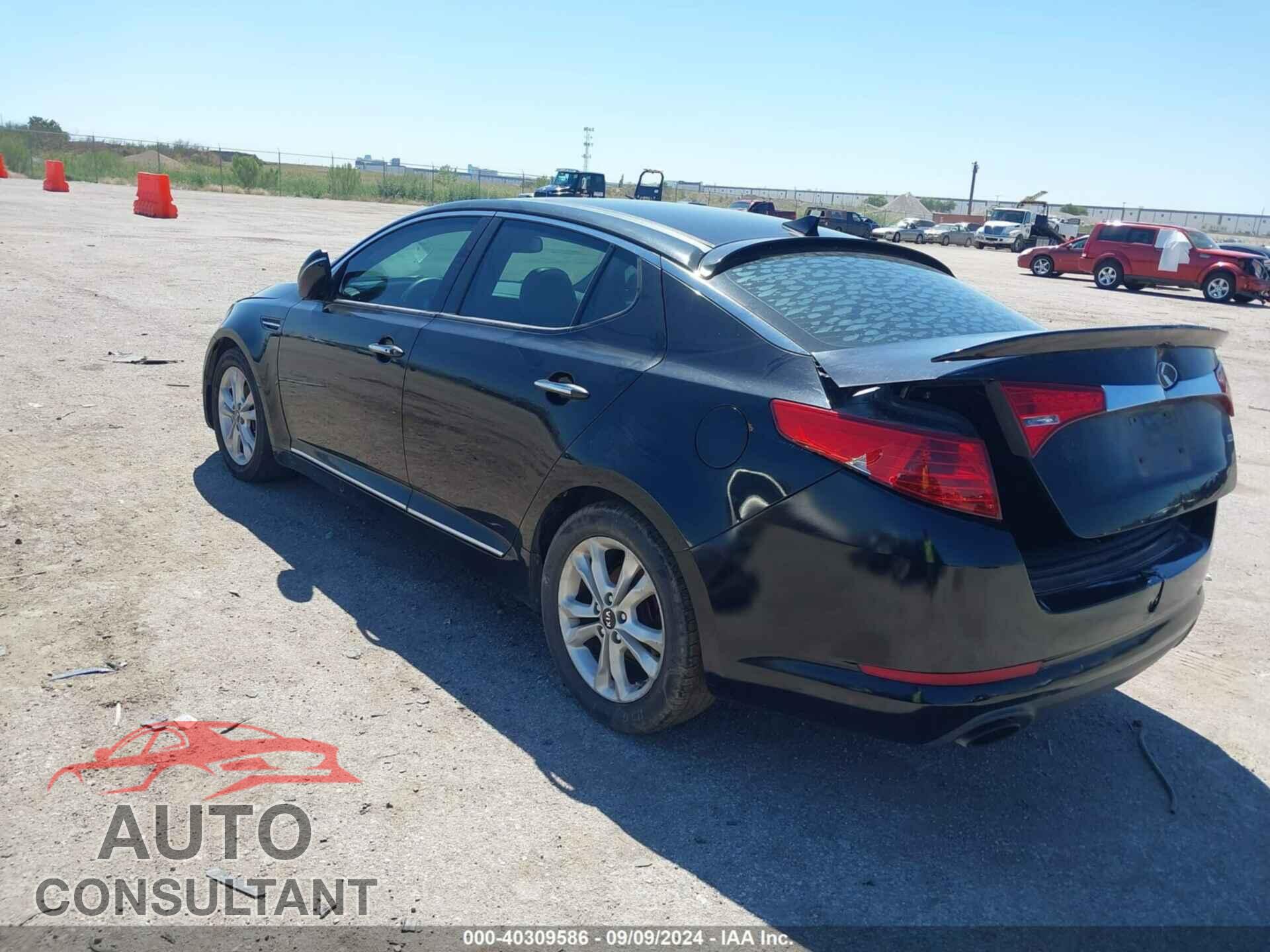 KIA OPTIMA 2011 - KNAGN4A74B5041401