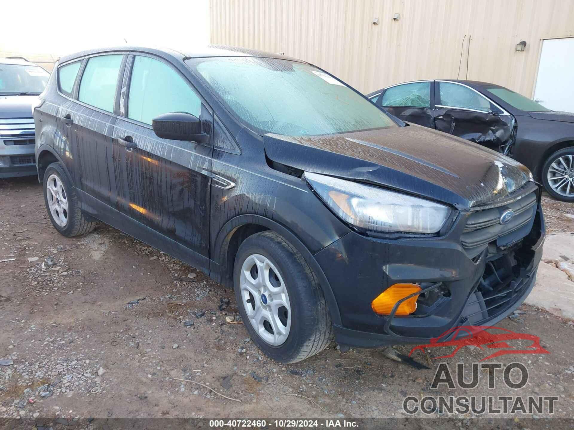 FORD ESCAPE 2018 - 1FMCU0F76JUA17123