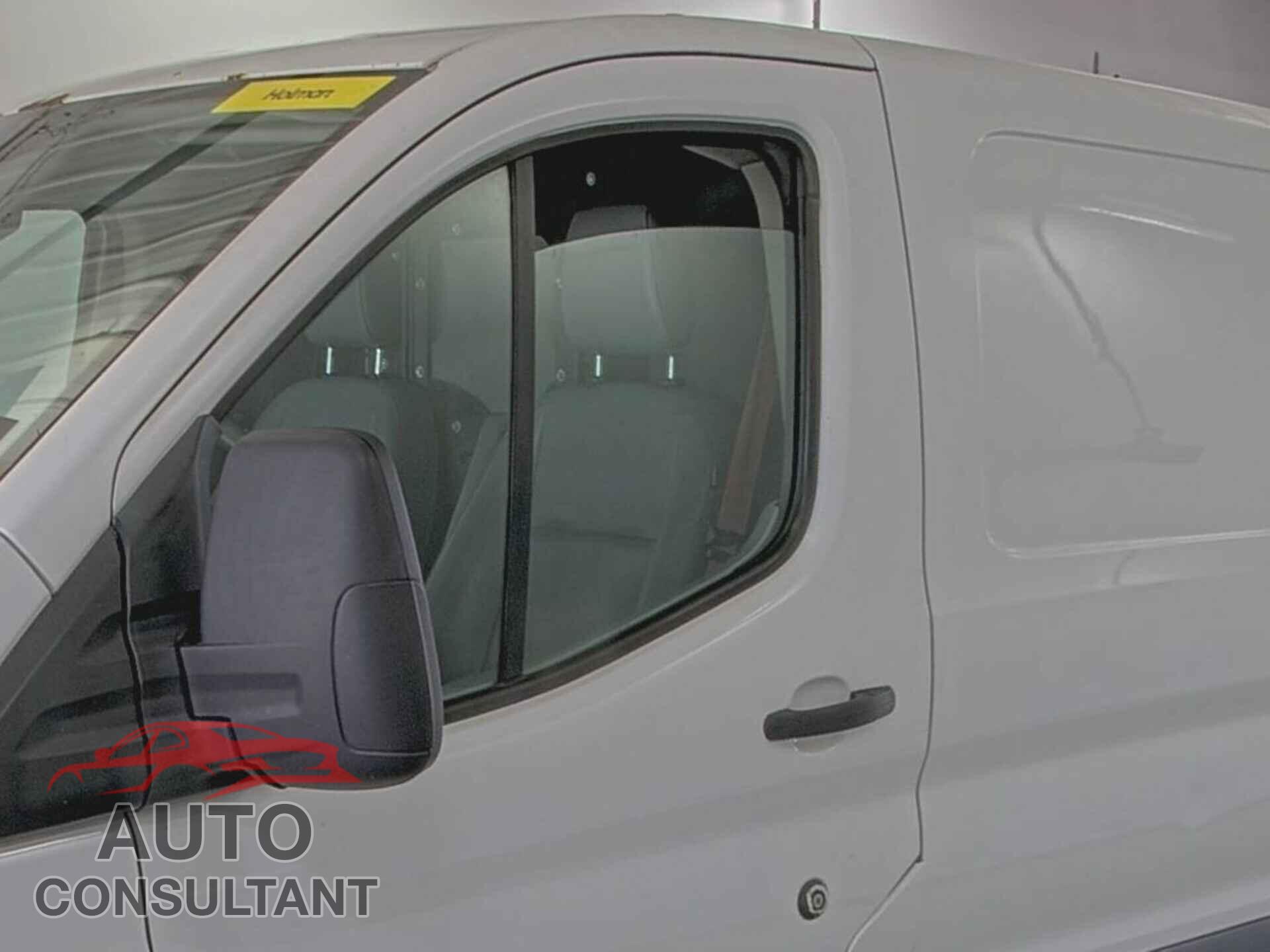 FORD TRANSIT-150 2016 - 1FTYE1YM5GKB08663