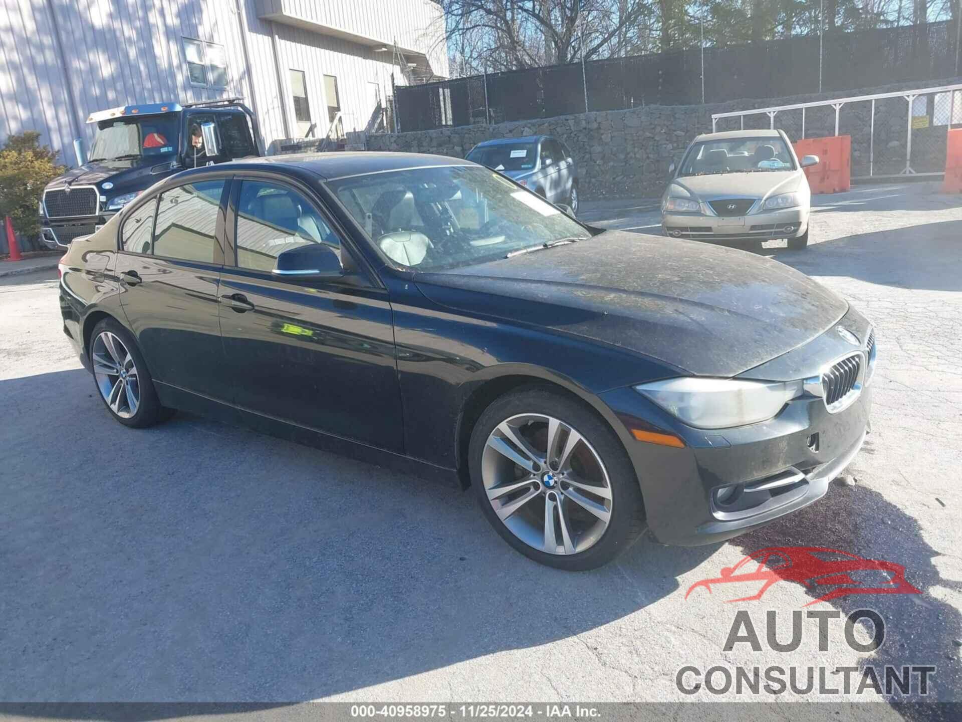 BMW 328I 2013 - WBA3B3C58DF536176
