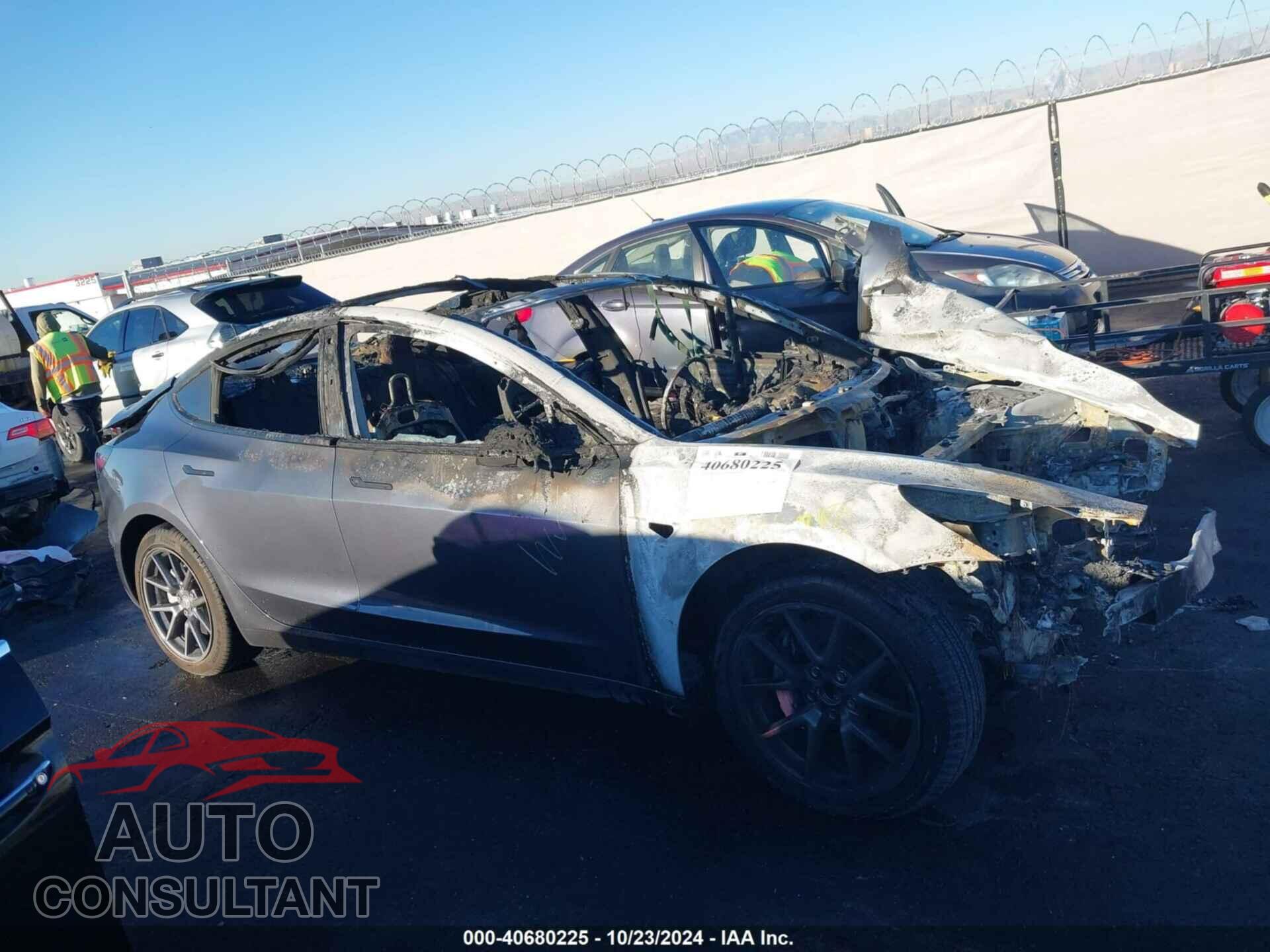 TESLA MODEL 3 2021 - 5YJ3E1EA7MF051704