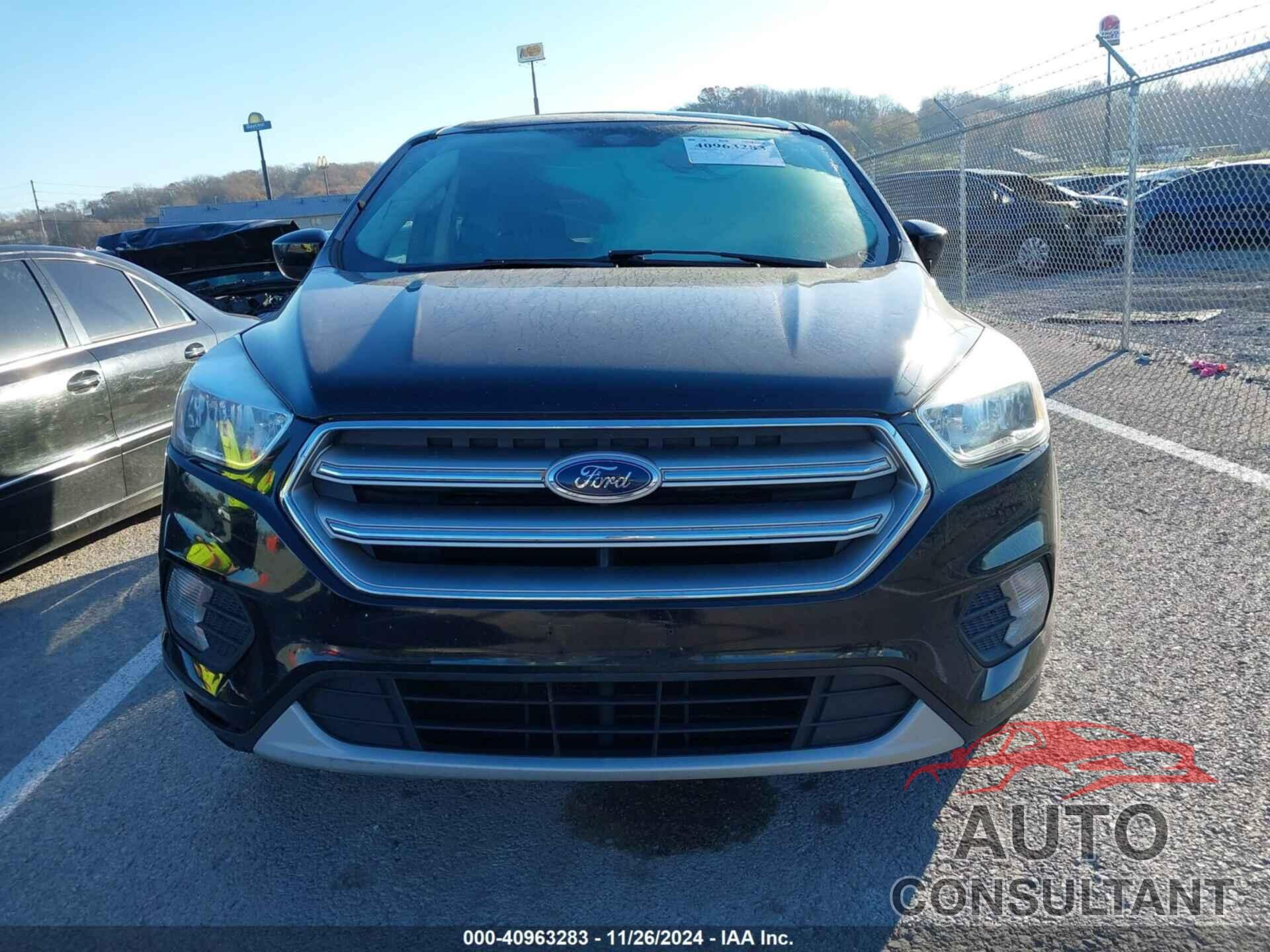 FORD ESCAPE 2017 - 1FMCU0GD0HUD74697