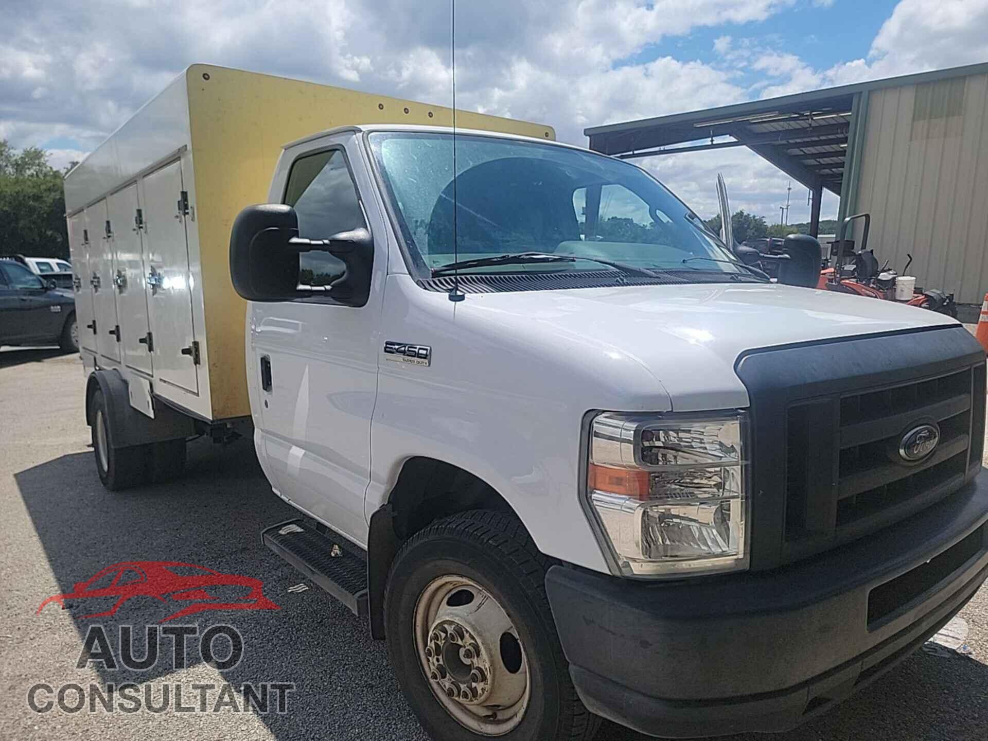FORD ECONOLINE 2017 - 1FDXE4FS0HDC72189