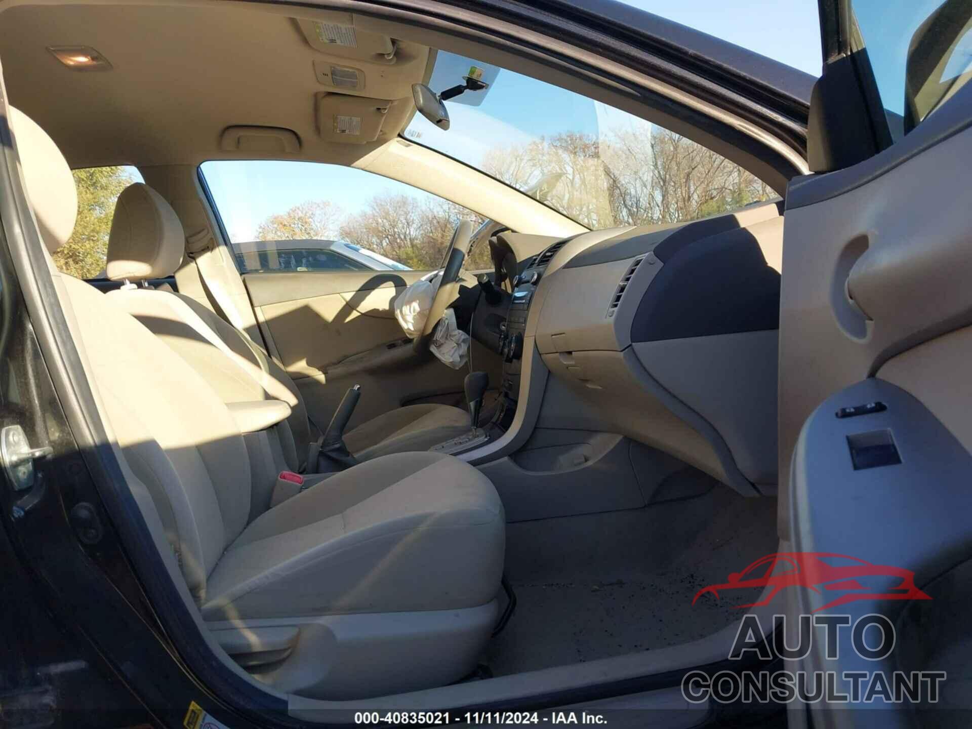 TOYOTA COROLLA 2010 - 1NXBU4EE3AZ260097