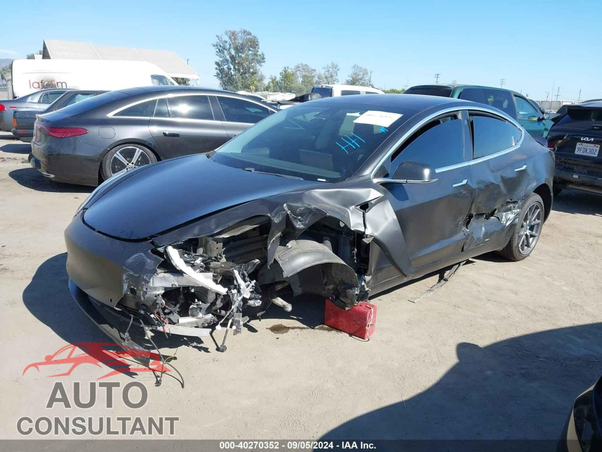 TESLA MODEL 3 2018 - 5YJ3E1EA5JF172047