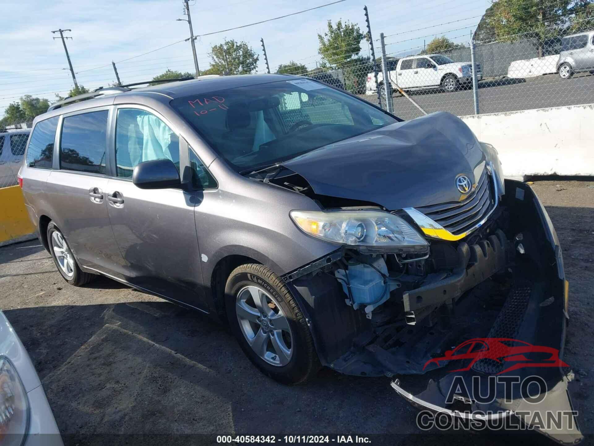 TOYOTA SIENNA 2017 - 5TDKZ3DC9HS778441