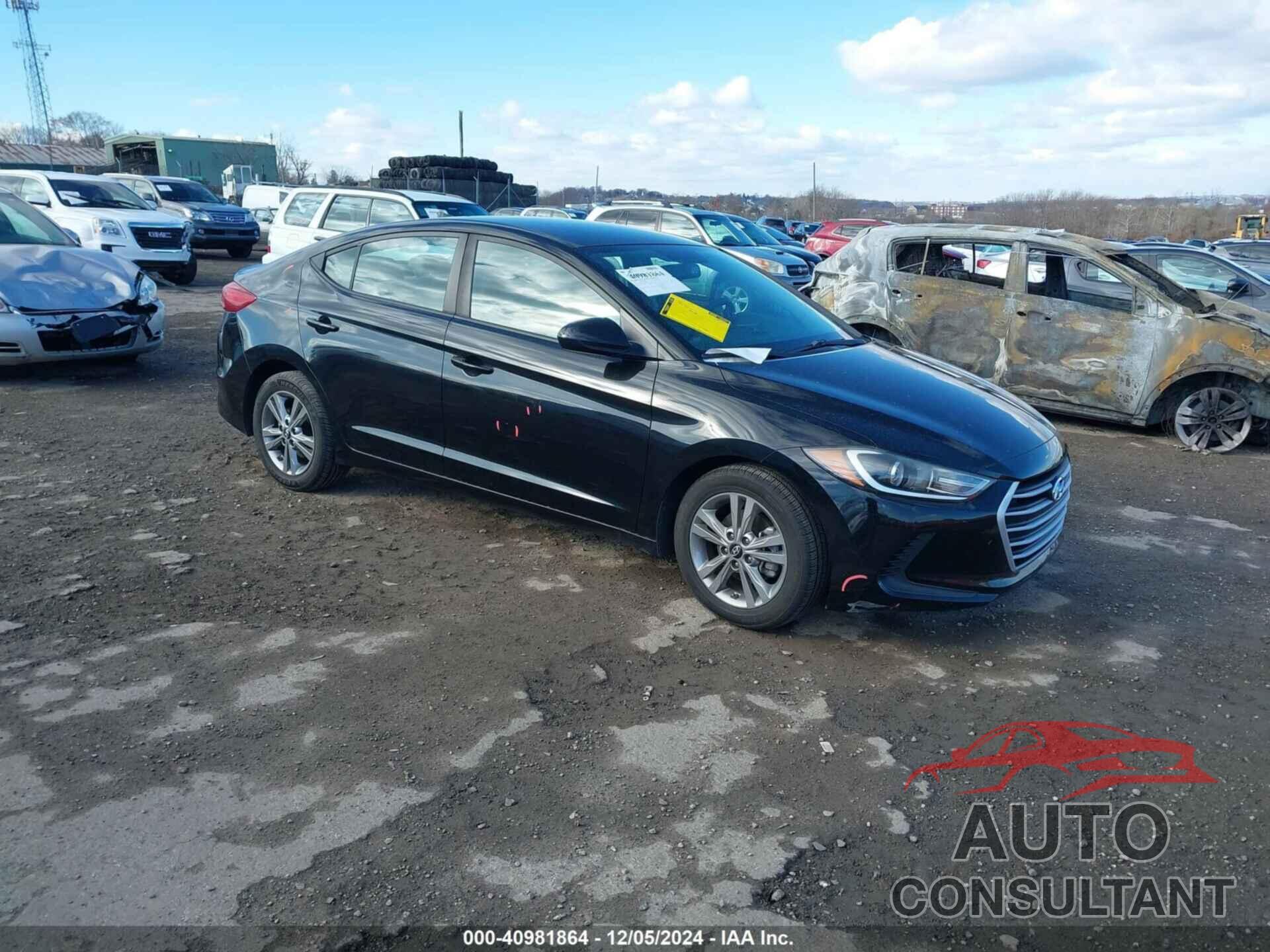 HYUNDAI ELANTRA 2018 - KMHD84LF0JU510470