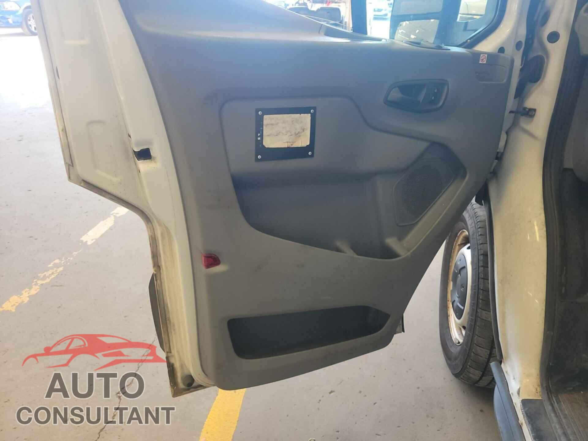 FORD TRANSIT 2019 - 1FTYR1CV3KKA38397
