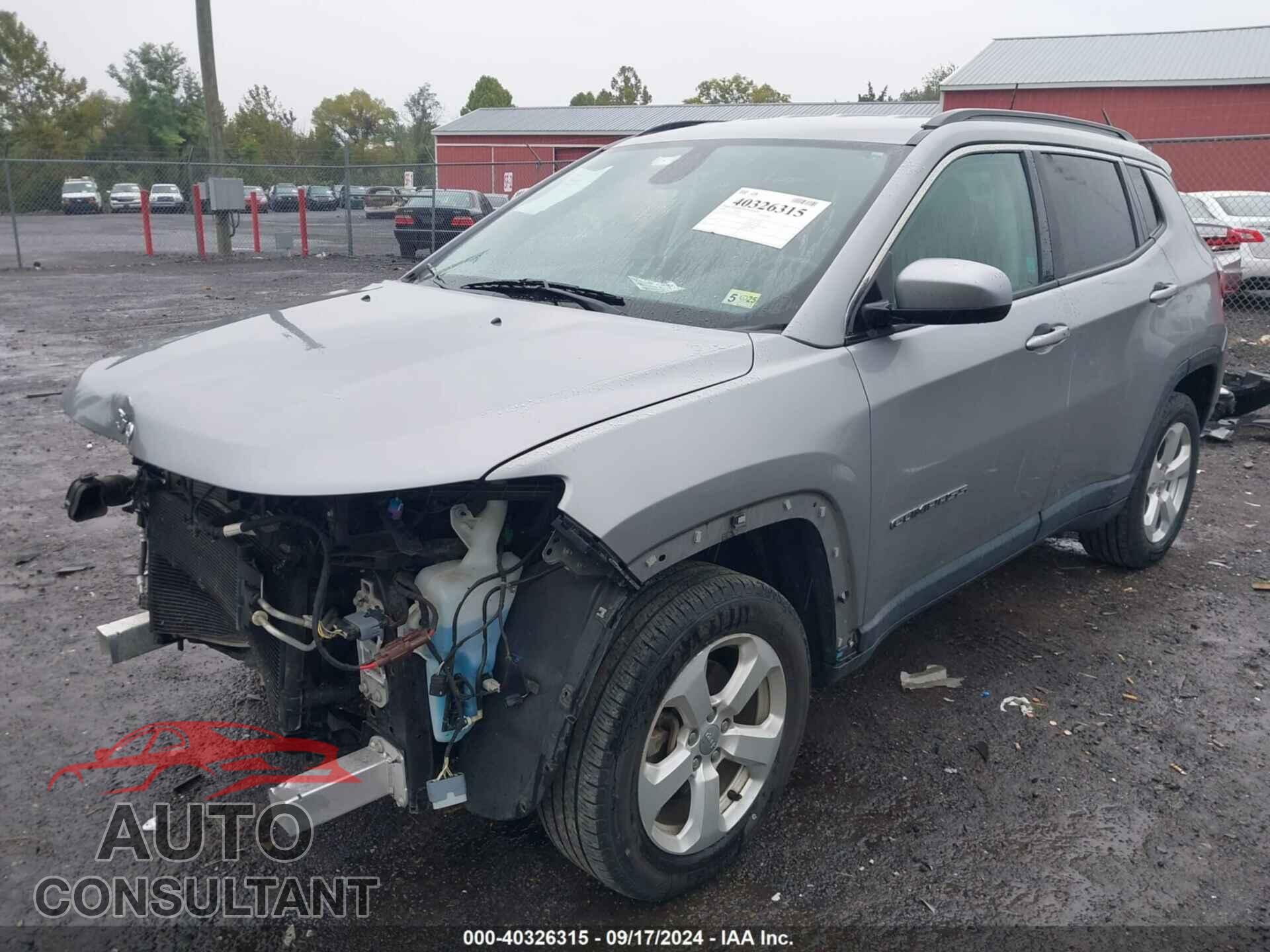 JEEP COMPASS 2018 - 3C4NJDBB4JT262410