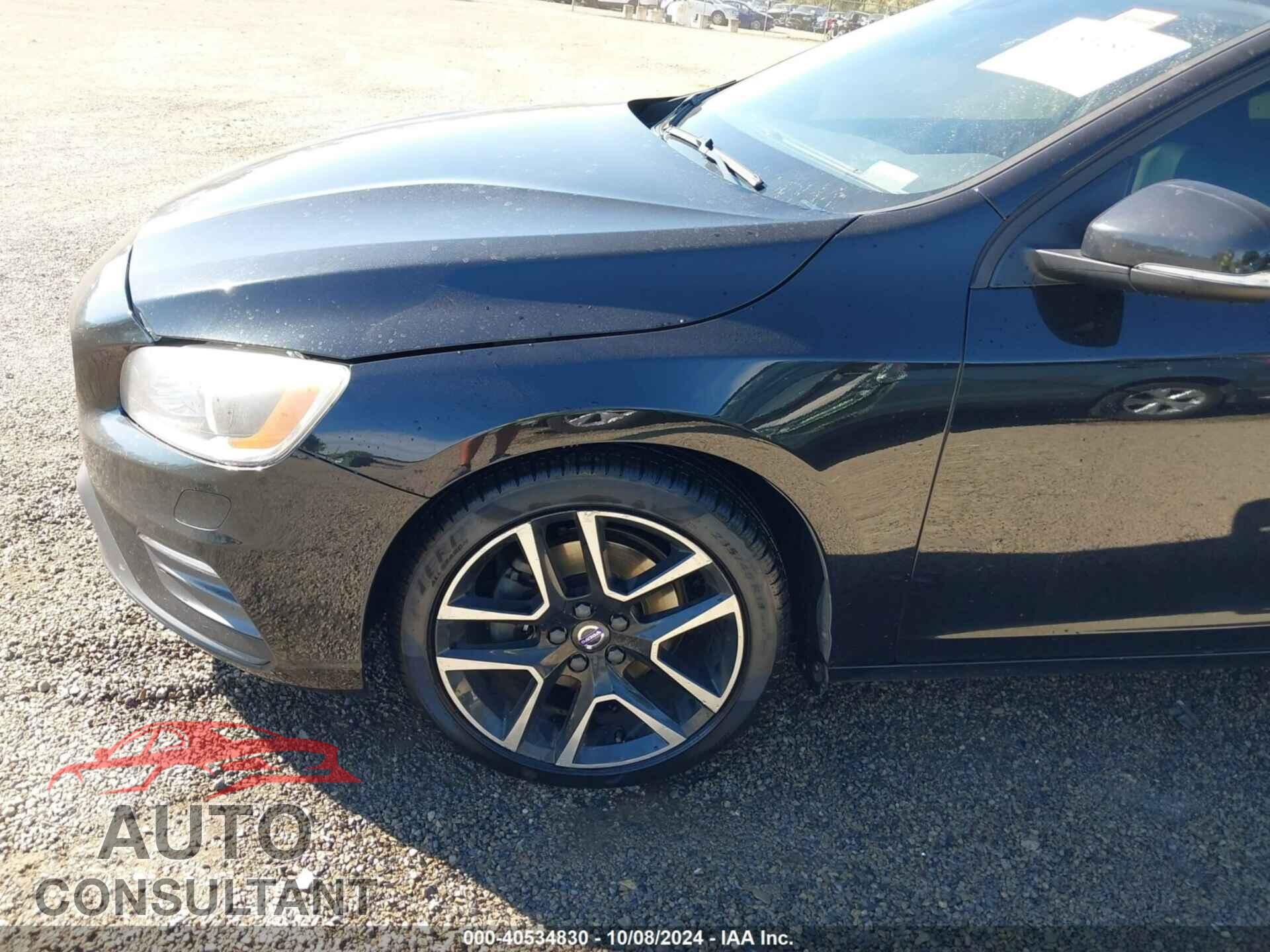 VOLVO S60 2017 - YV126MFLXH2421802