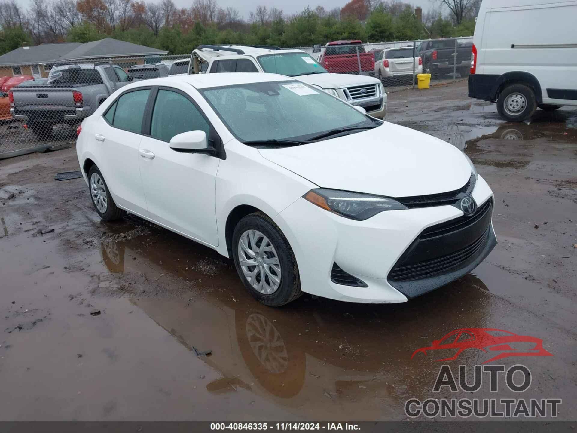 TOYOTA COROLLA 2018 - 2T1BURHE2JC071256