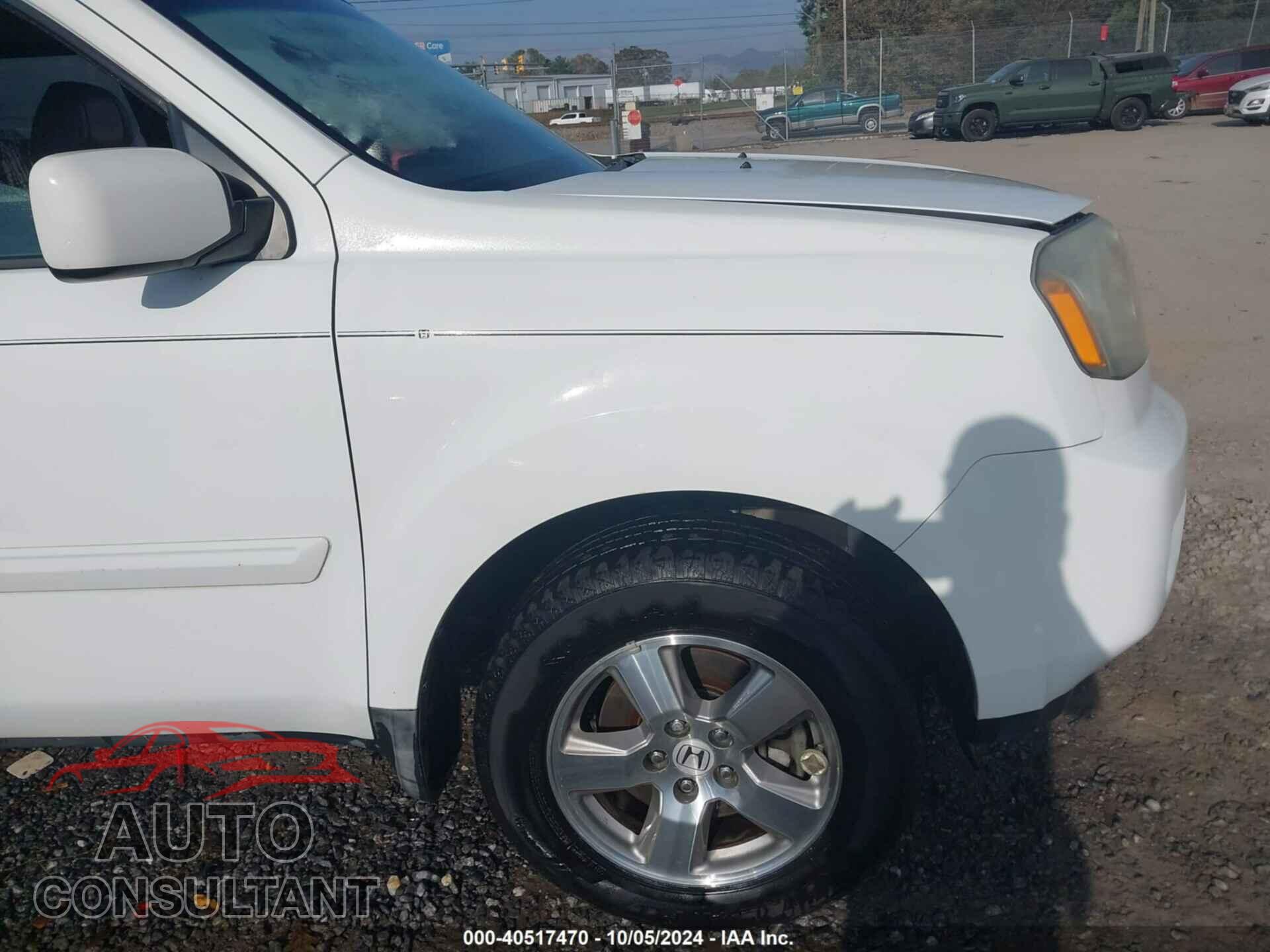 HONDA PILOT 2011 - 5FNYF3H51BB010107