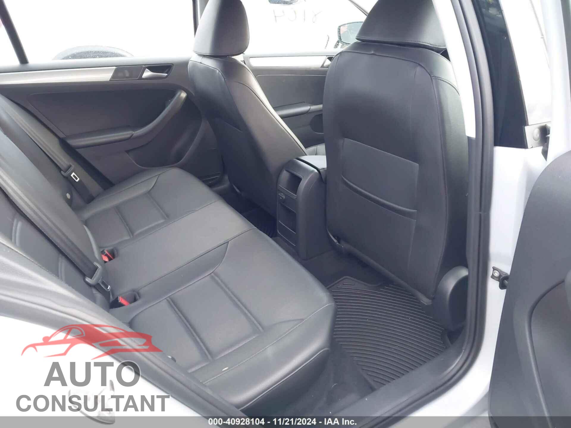VOLKSWAGEN JETTA 2017 - 3VWDB7AJ3HM381845