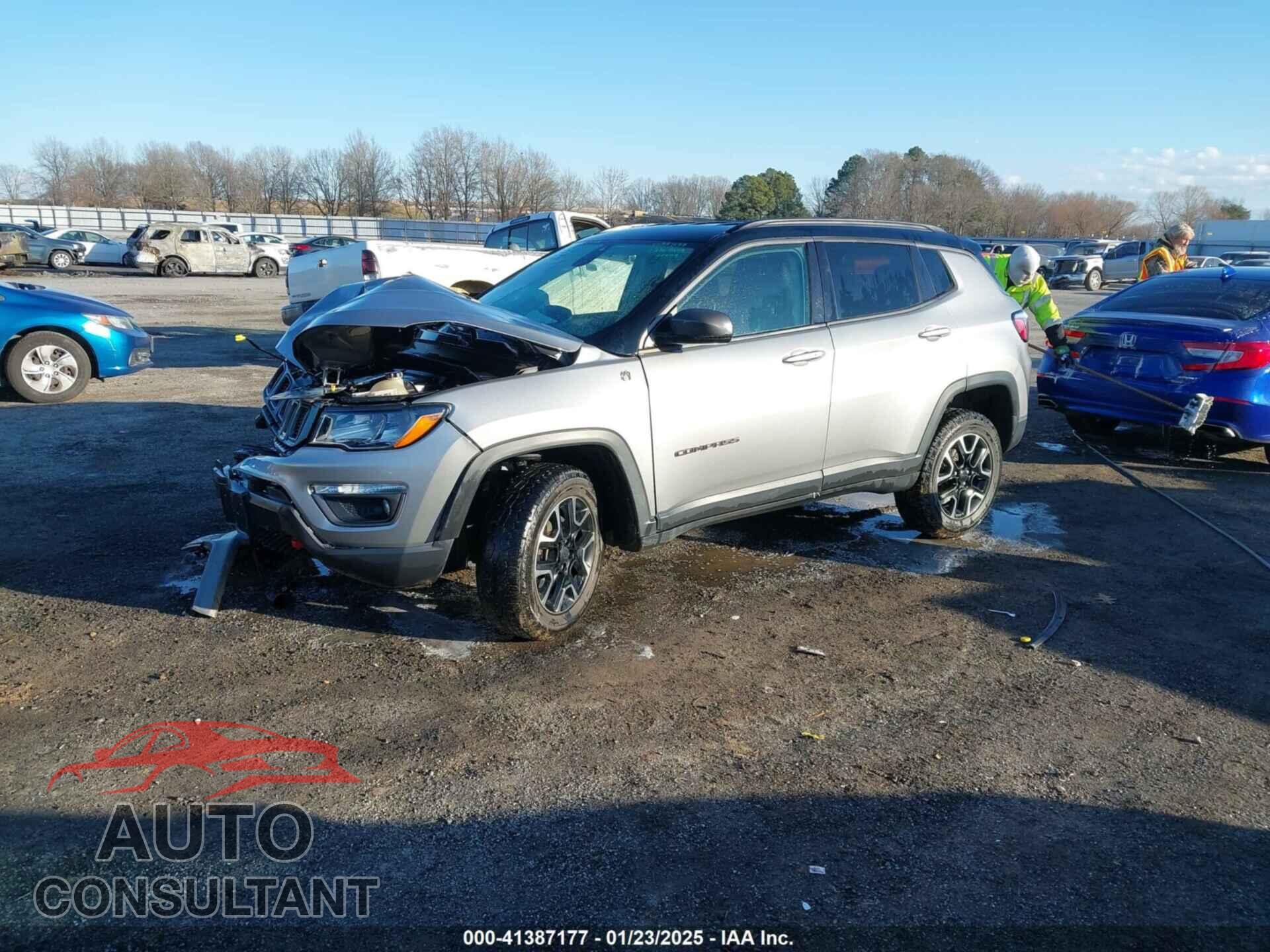 JEEP COMPASS 2020 - 3C4NJDDB4LT184288