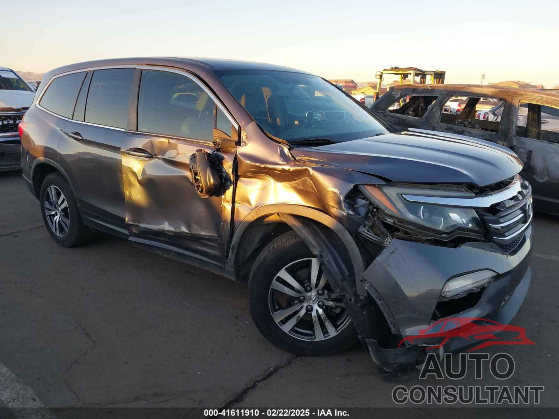 HONDA PILOT 2018 - 5FNYF6H53JB014675
