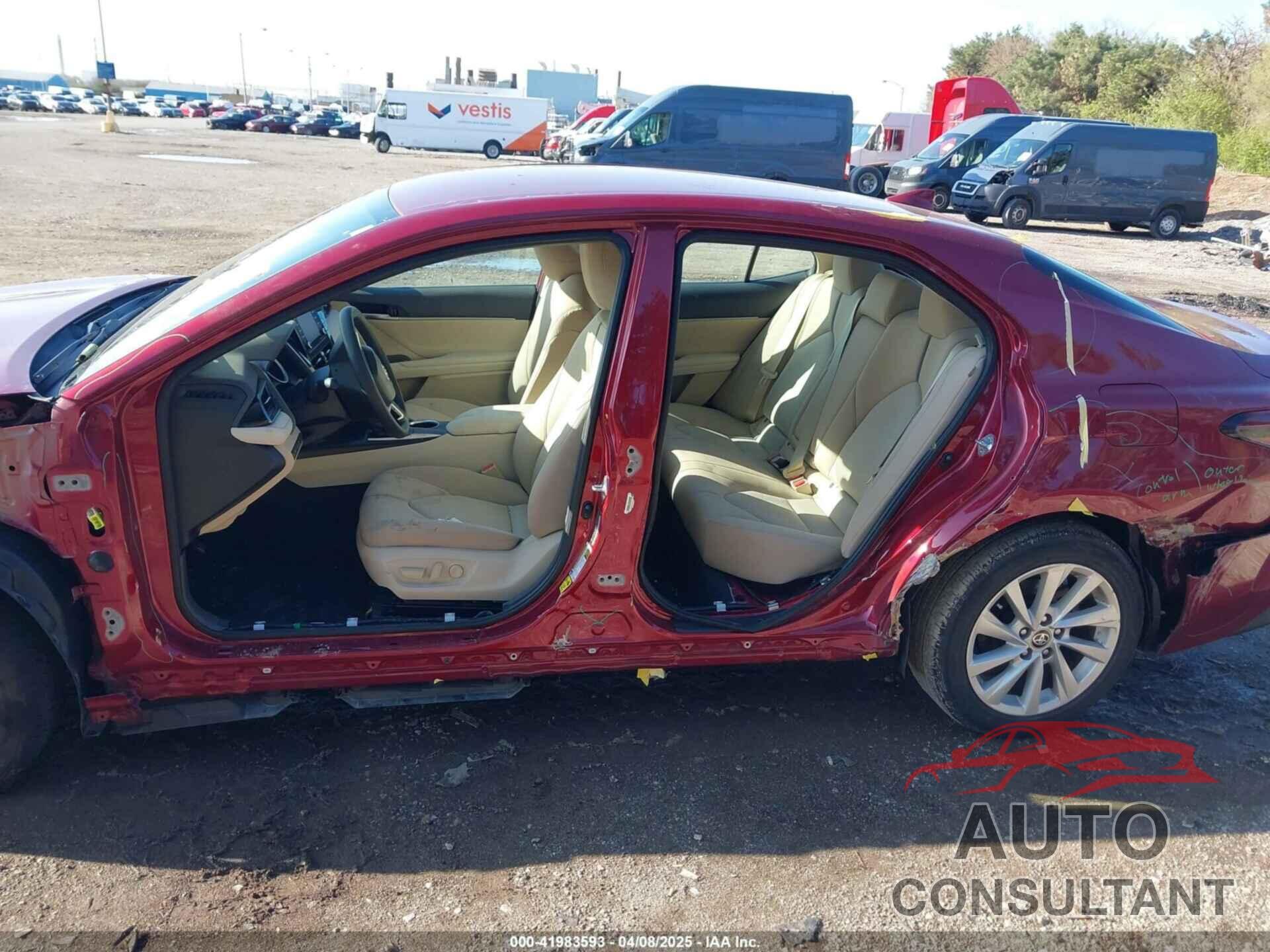TOYOTA CAMRY 2021 - 4T1C11AK3MU443057