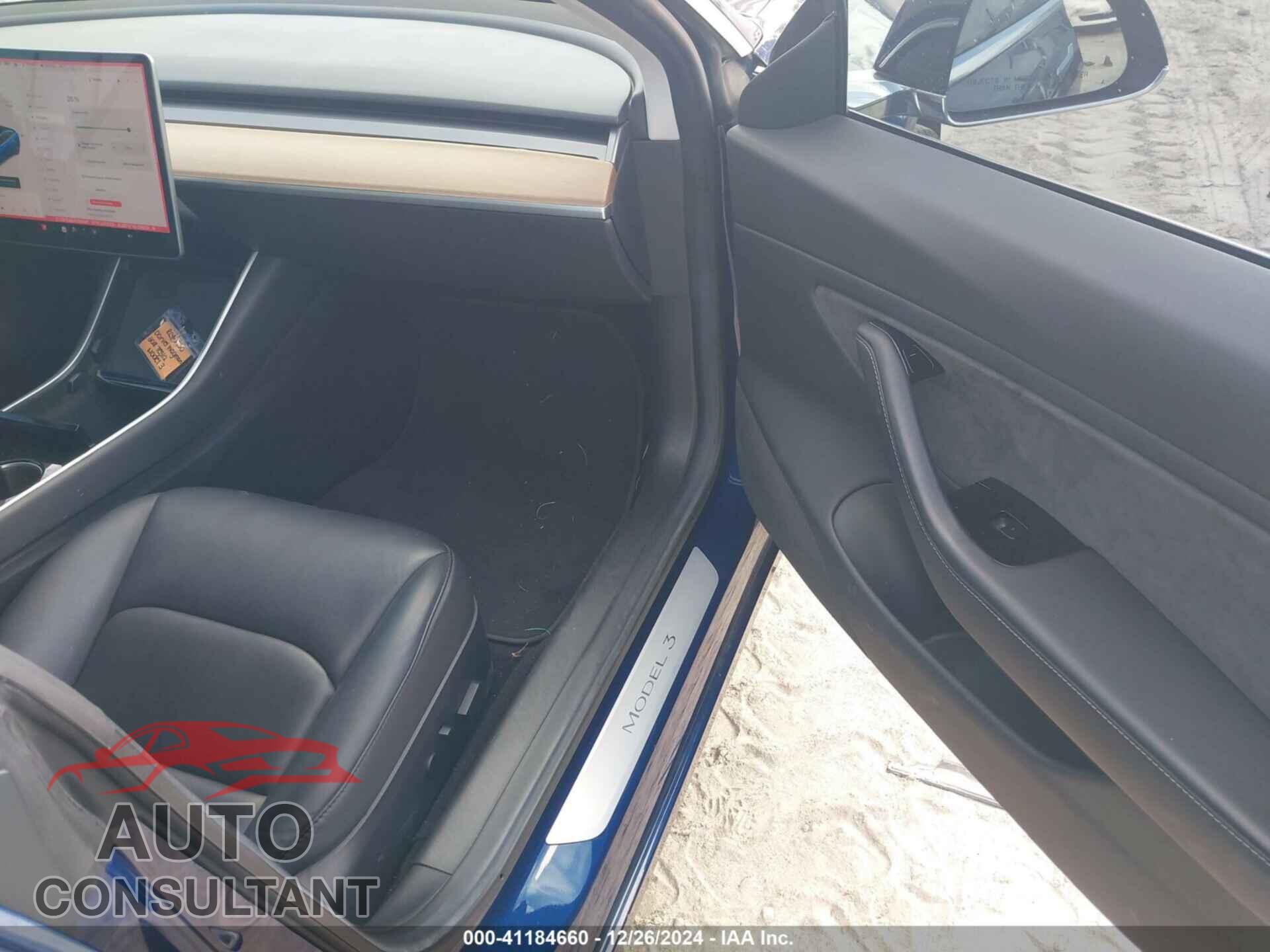 TESLA MODEL 3 2018 - 5YJ3E1EA8JF058981