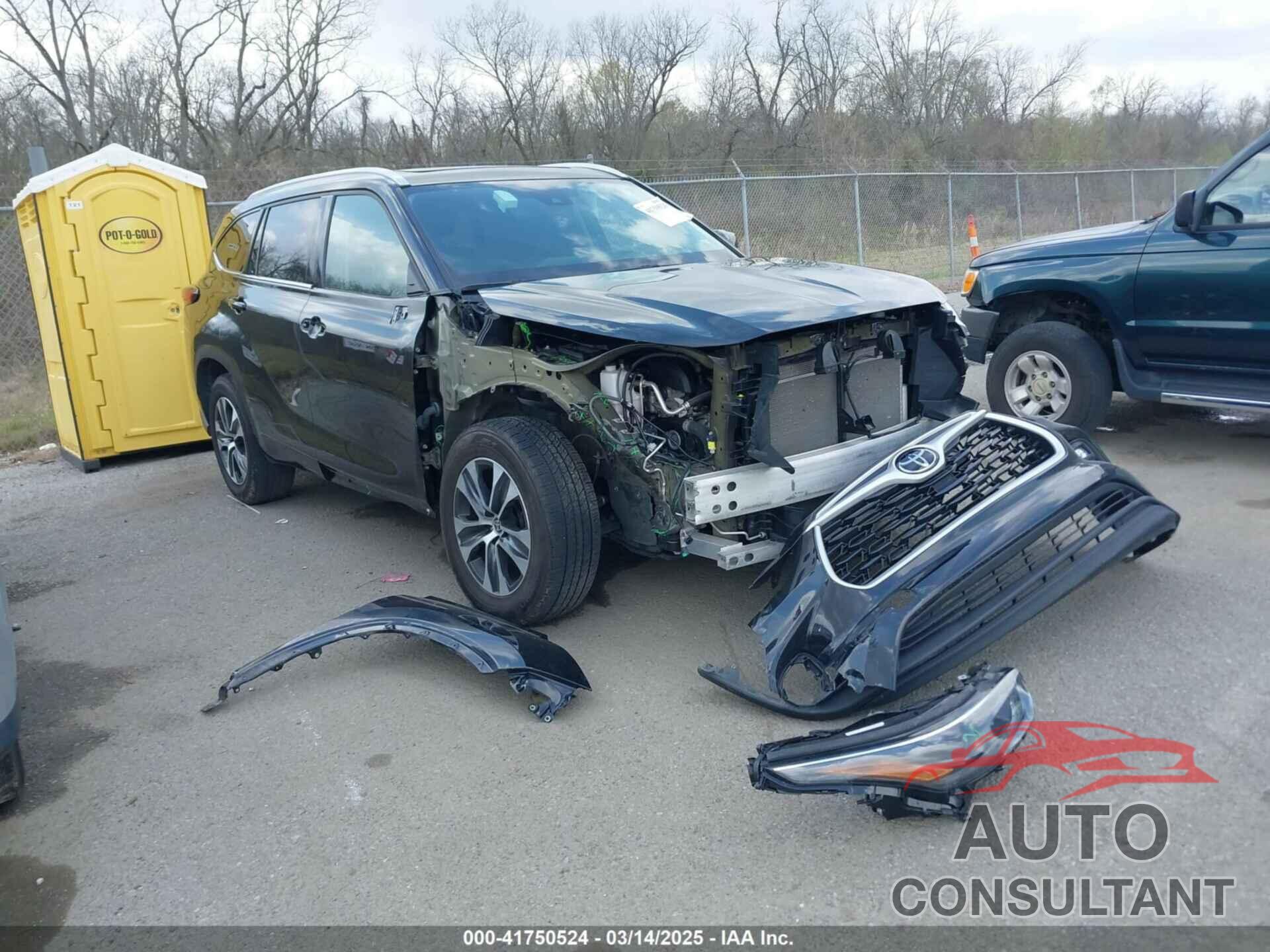 TOYOTA HIGHLANDER 2022 - 5TDGZRAH5NS127697