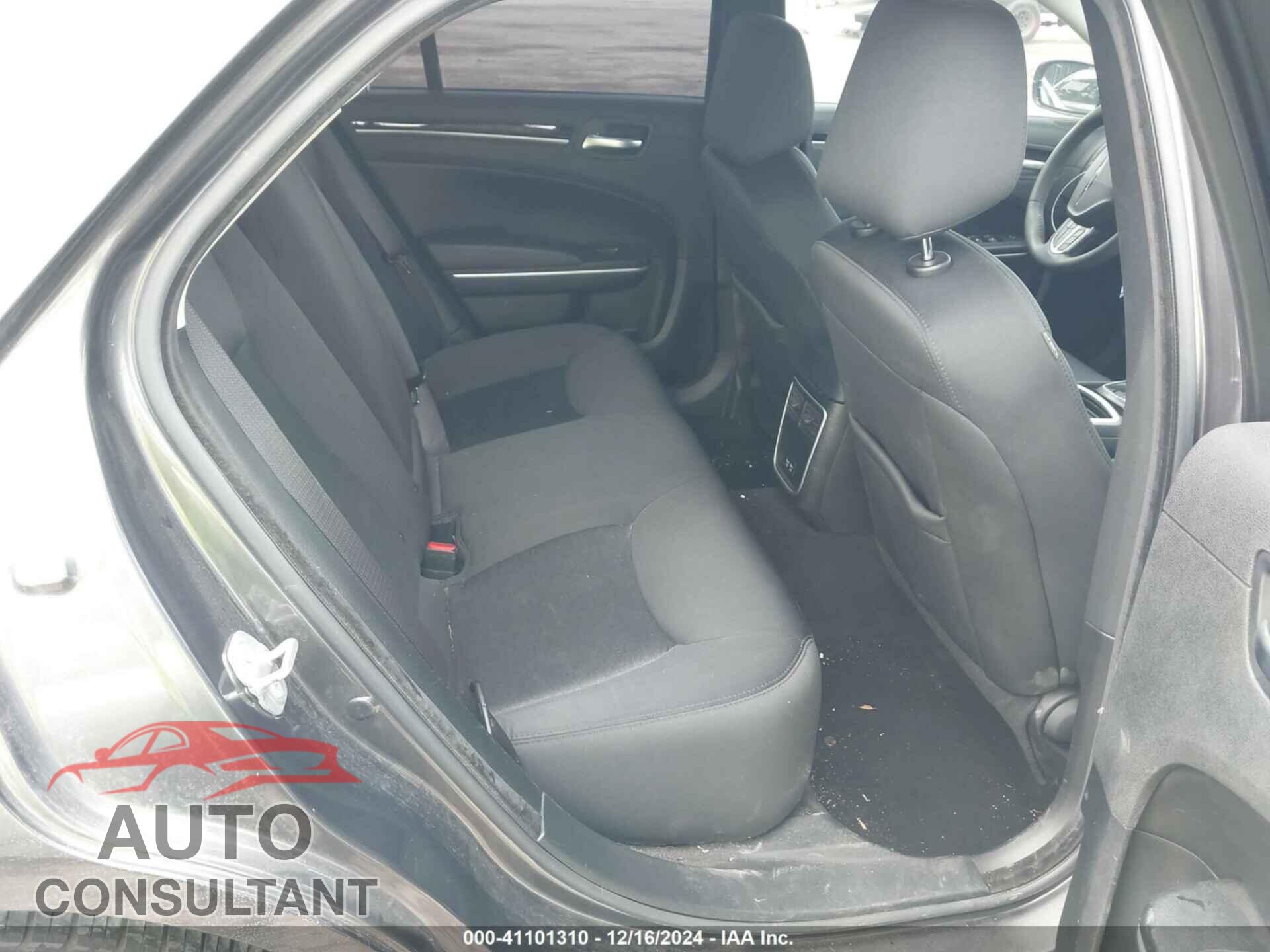 CHRYSLER 300 2023 - 2C3CCAAG6PH556149