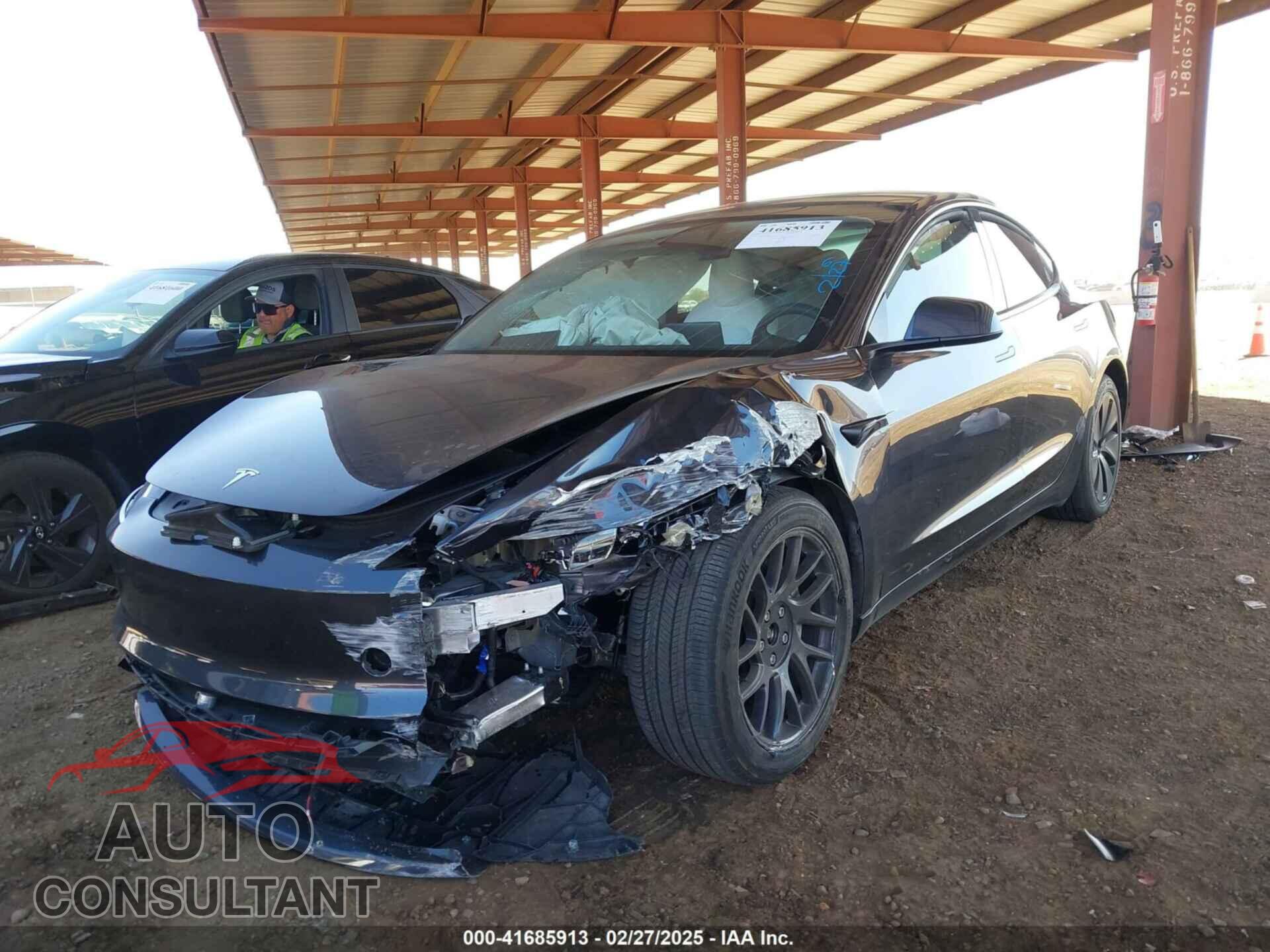 TESLA MODEL 3 2024 - 5YJ3E1EB8RF792718