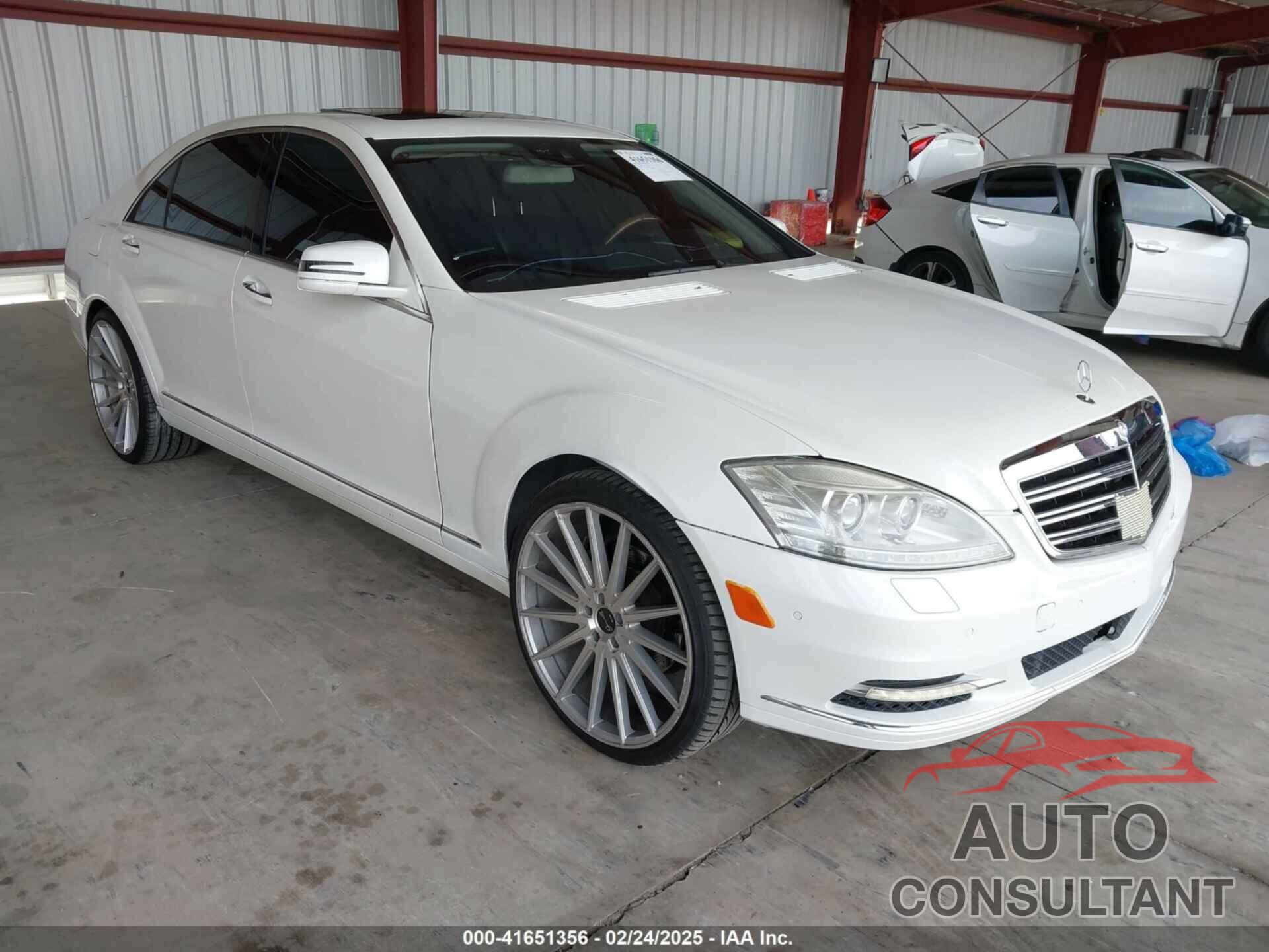 MERCEDES-BENZ S 550 2011 - WDDNG7BBXBA366494