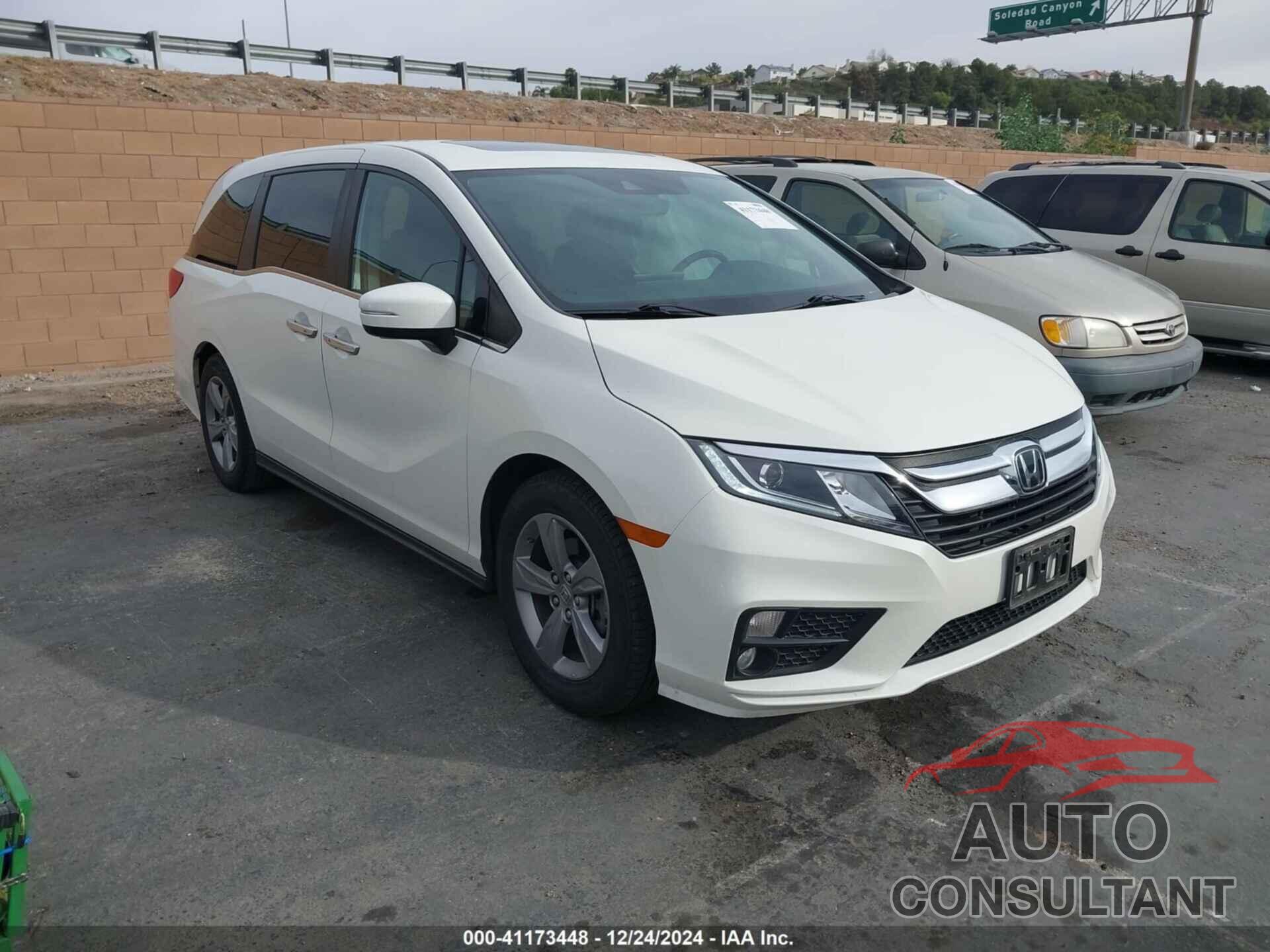 HONDA ODYSSEY 2018 - 5FNRL6H76JB084511