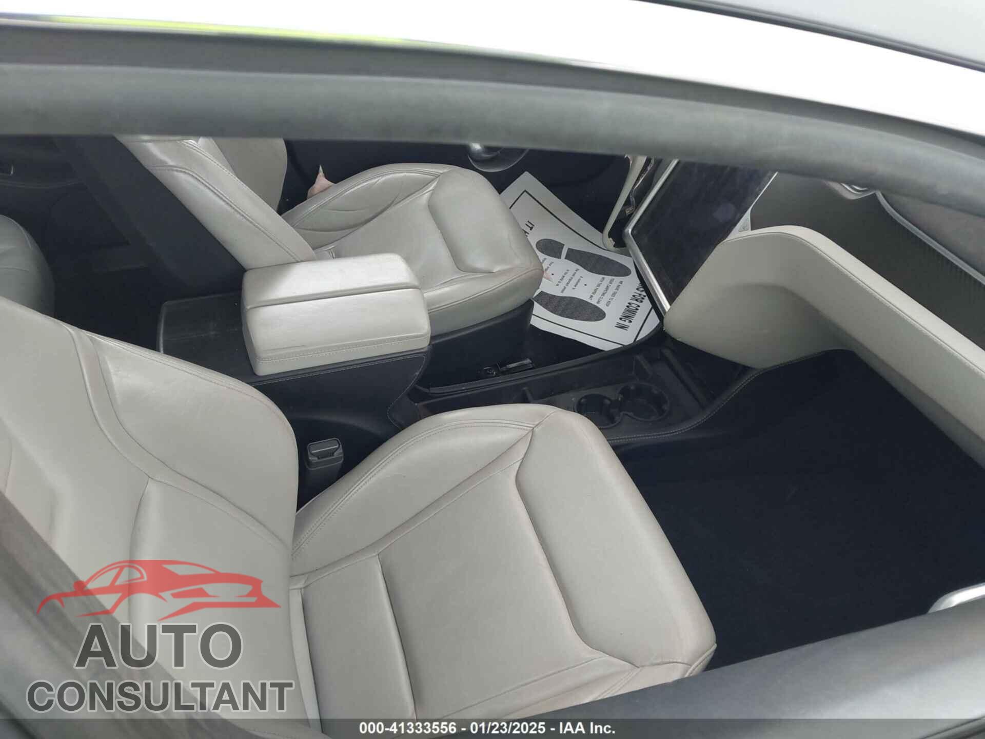 TESLA MODEL S 2015 - 5YJSA1E25FF107819