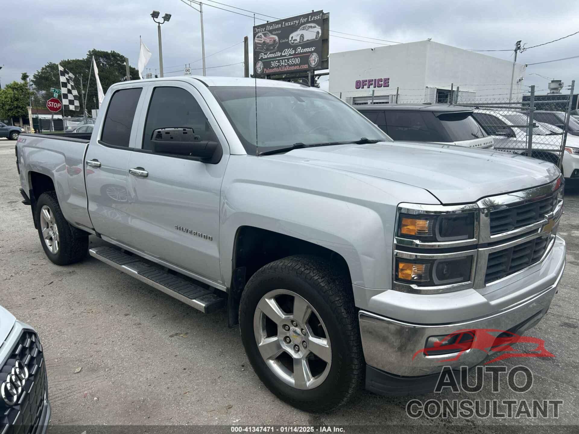 CHEVROLET SILVERADO 1500 2014 - 1GCVKREC1EZ233007
