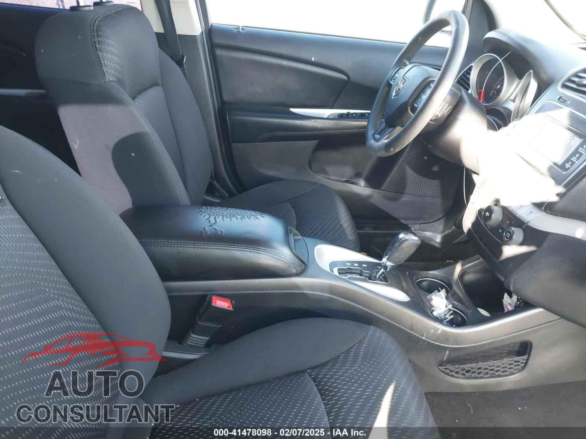 DODGE JOURNEY 2014 - 3C4PDCAB9ET132575
