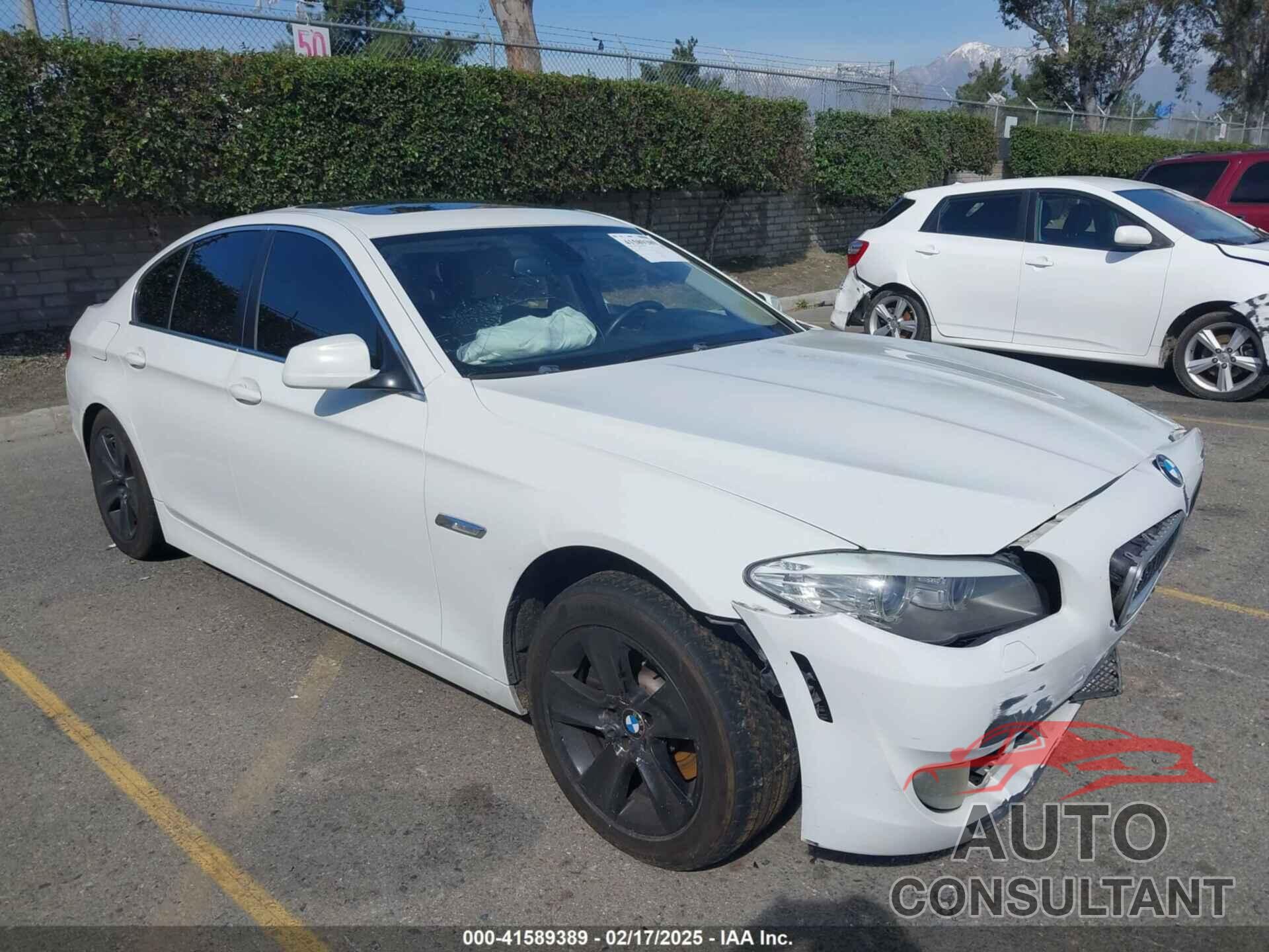 BMW 528I 2011 - WBAFR1C51BC750051