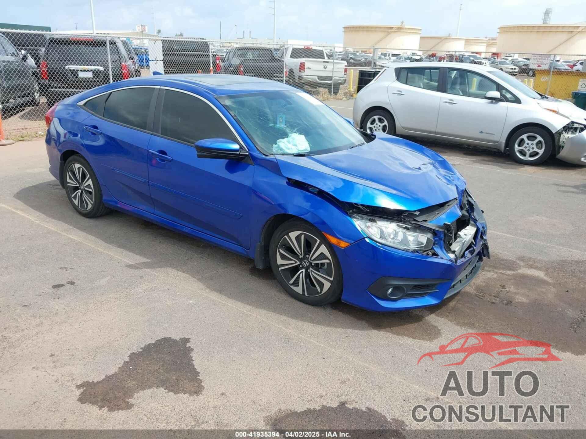 HONDA CIVIC 2018 - JHMFC1F31JX018152
