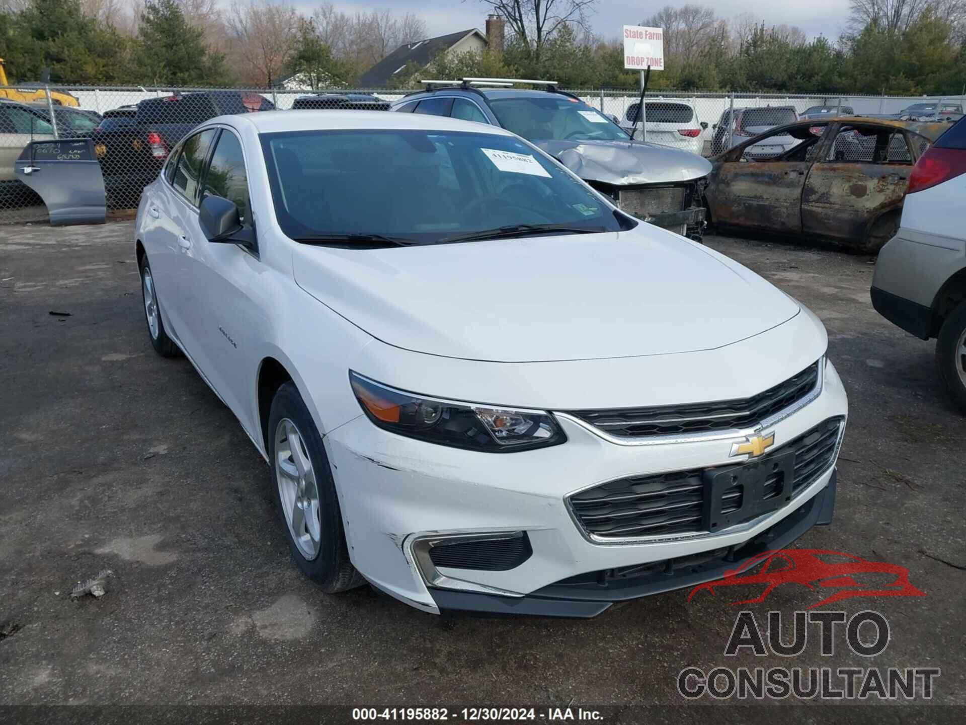 CHEVROLET MALIBU 2018 - 1G1ZB5ST3JF288979