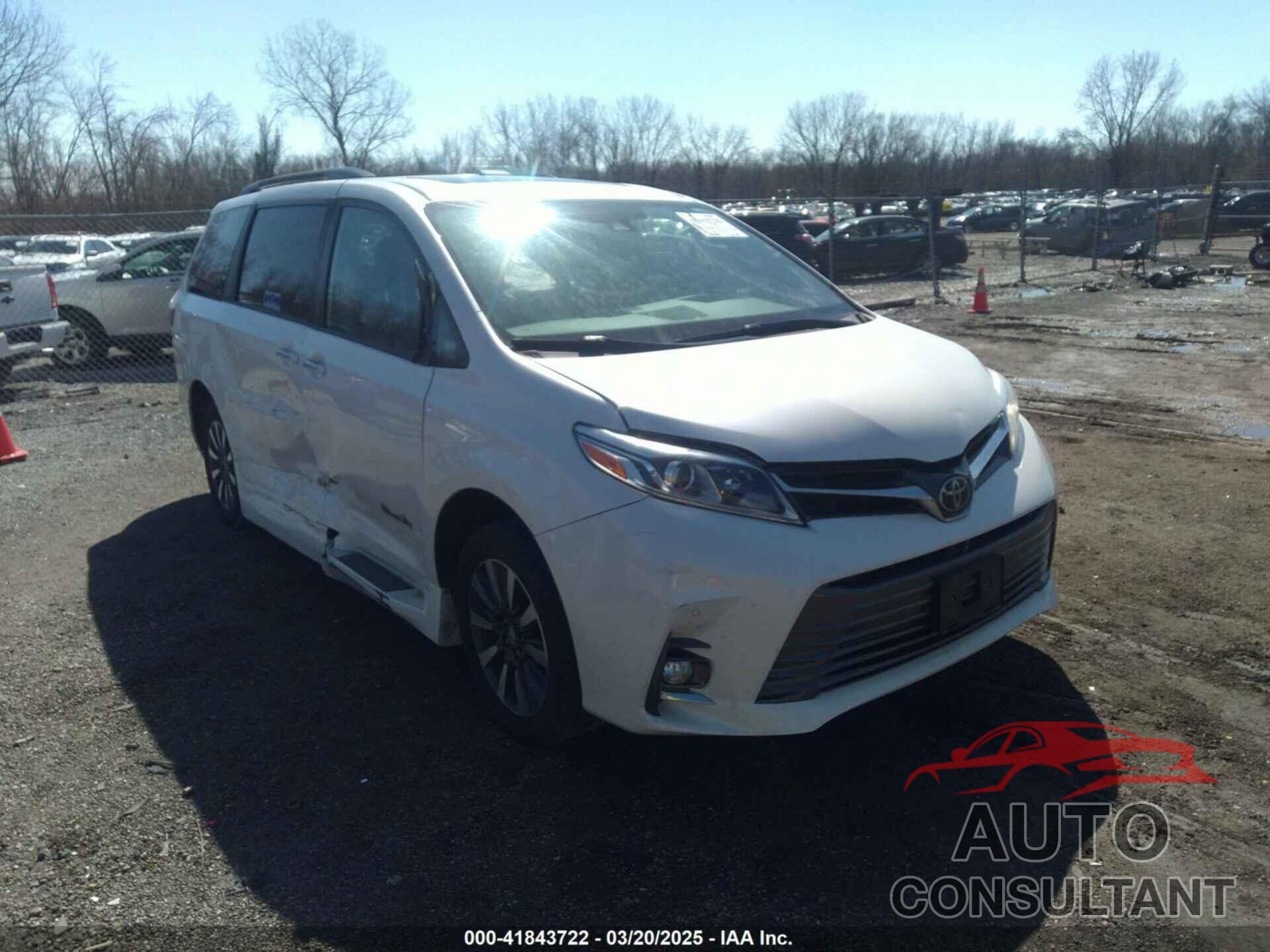 TOYOTA SIENNA 2019 - 5TDYZ3DCXKS980027