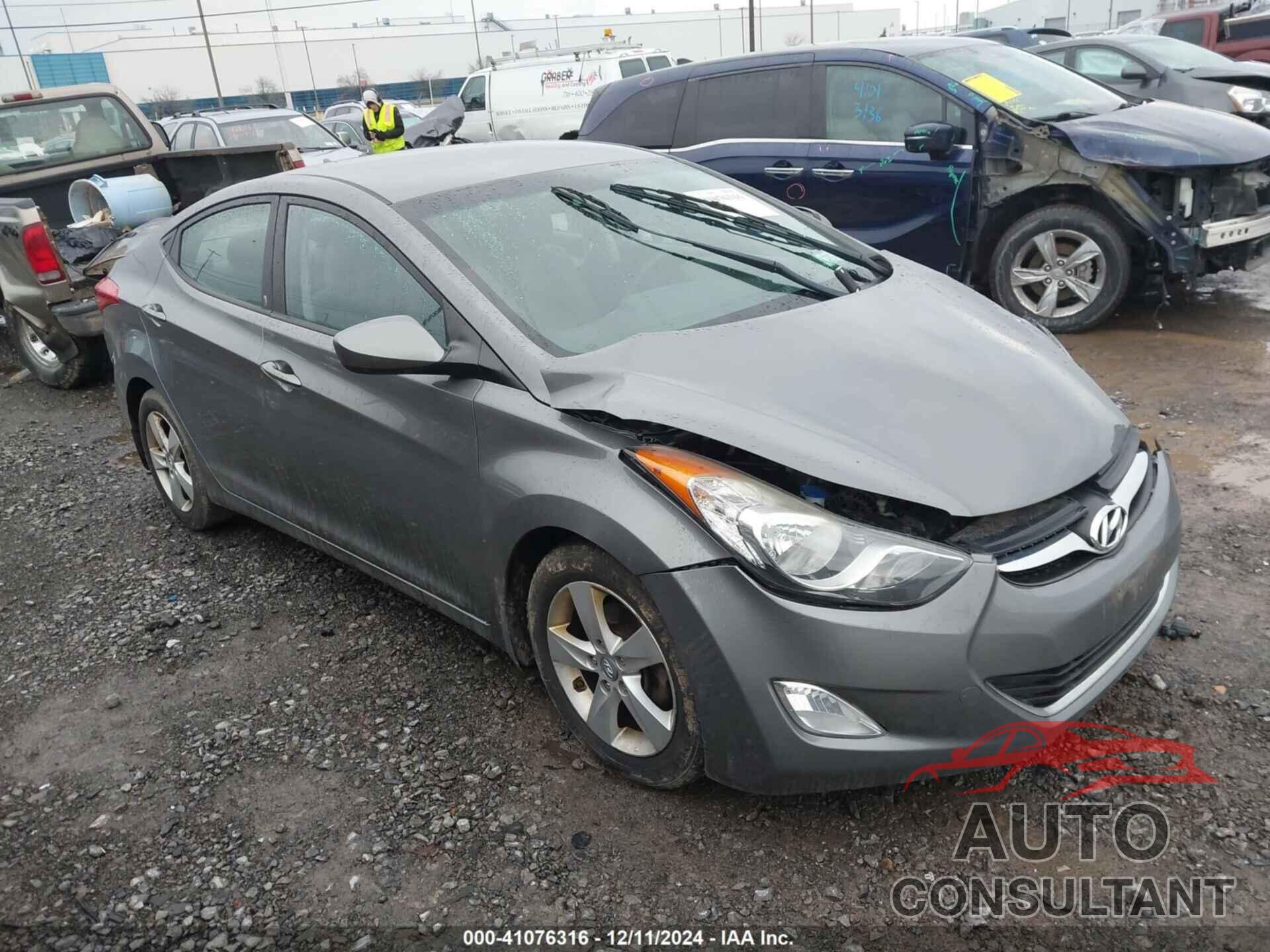 HYUNDAI ELANTRA 2013 - 5NPDH4AE2DH288575