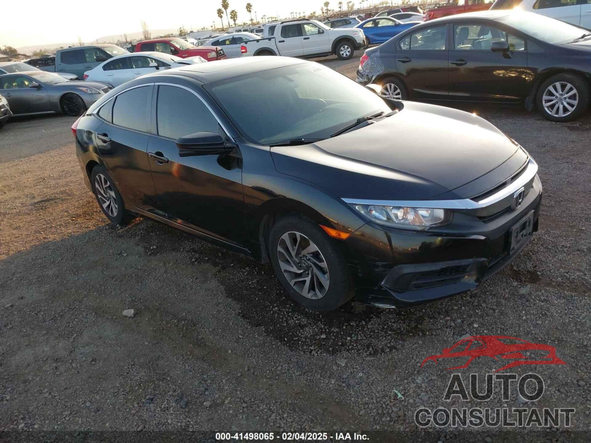 HONDA CIVIC 2018 - 2HGFC2F79JH576153