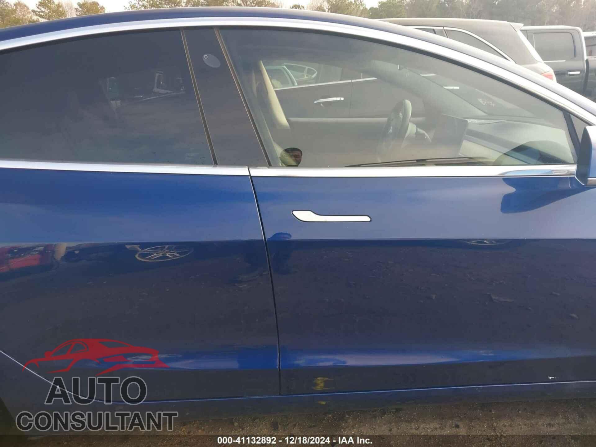 TESLA MODEL 3 2019 - 5YJ3E1EA2KF411846