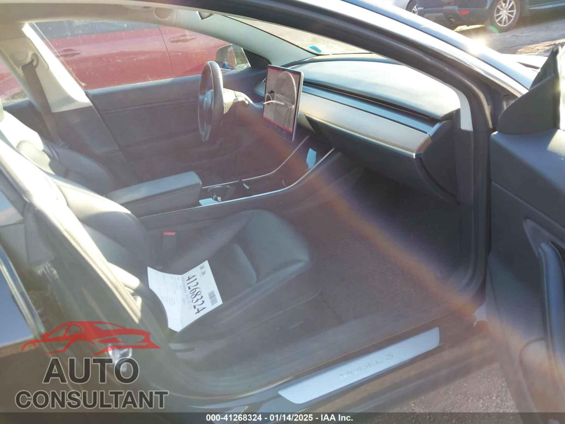TESLA MODEL 3 2018 - 5YJ3E1EB4JF129764