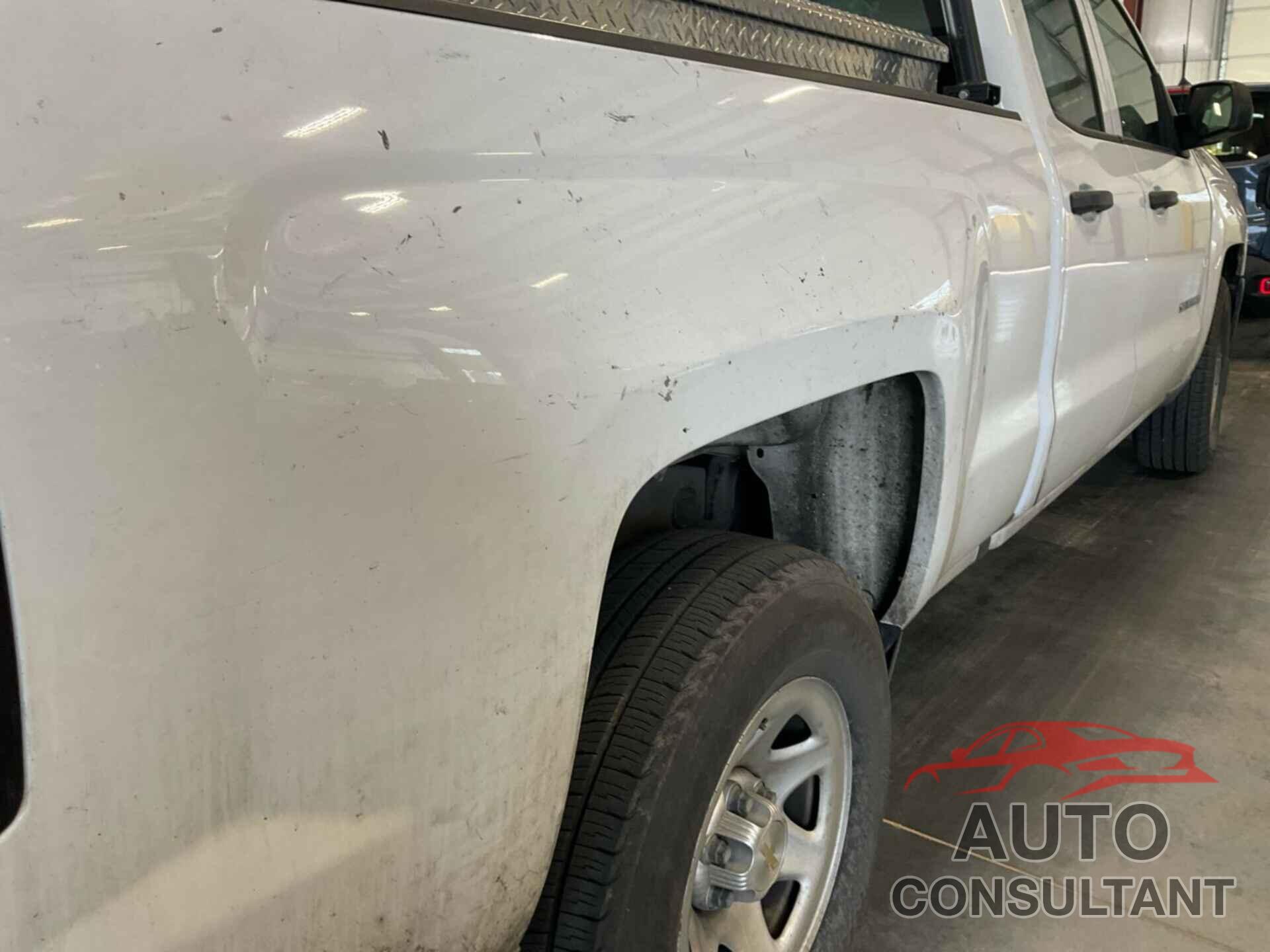 CHEVROLET SILVERADO 2018 - 1GCRCNEC6JZ152523