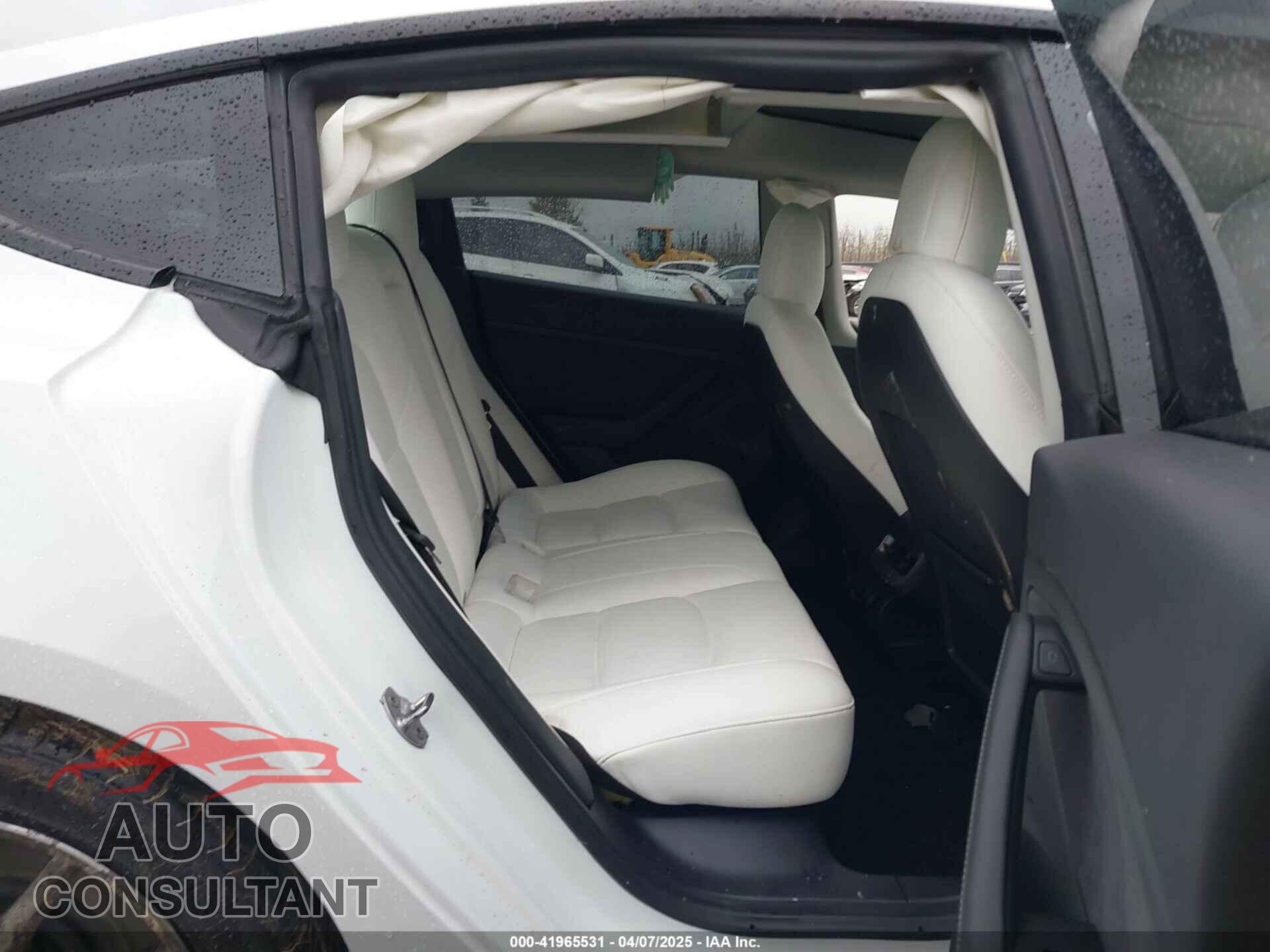 TESLA MODEL 3 2022 - 5YJ3E1EB0NF129945