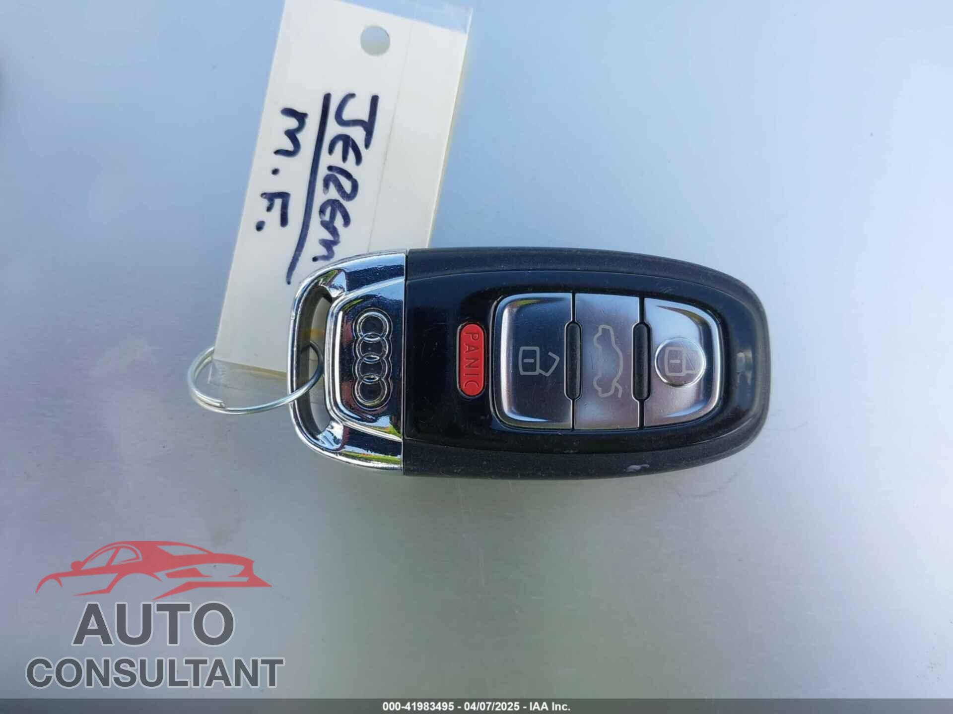 AUDI S8 2013 - WAUD2AFD6DN021372