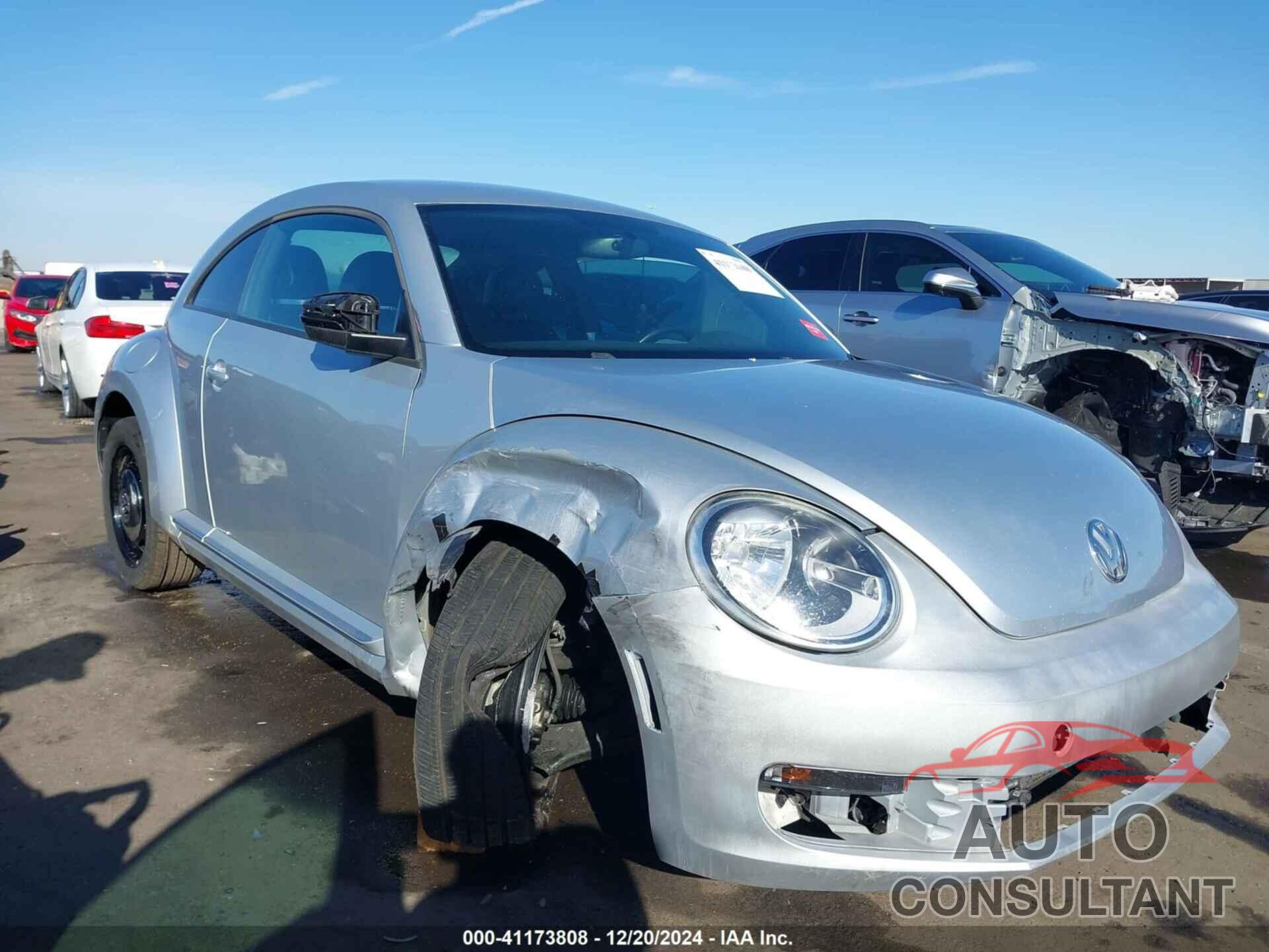 VOLKSWAGEN BEETLE 2012 - 3VWJX7AT1CM646356