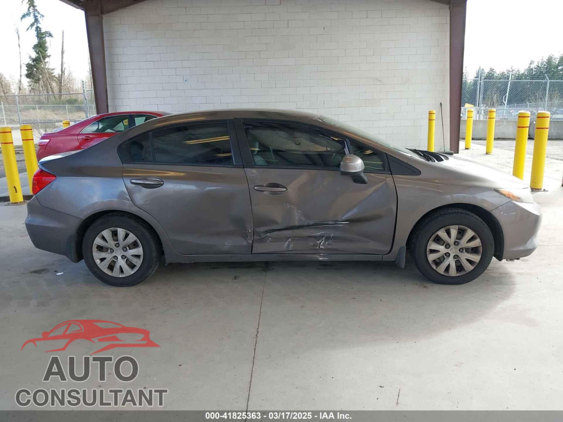 HONDA CIVIC 2012 - 2HGFB2F53CH598752