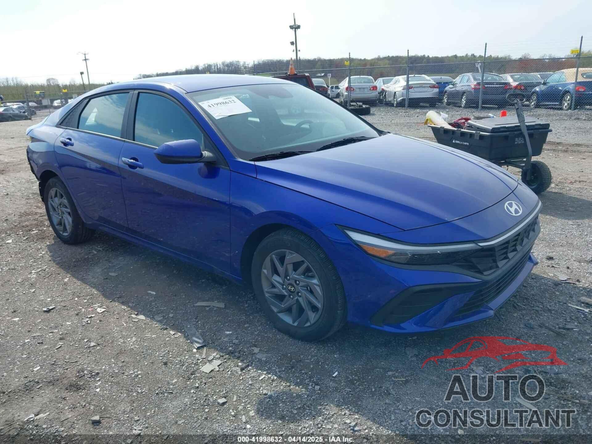 HYUNDAI ELANTRA 2024 - KMHLM4DG2RU809713