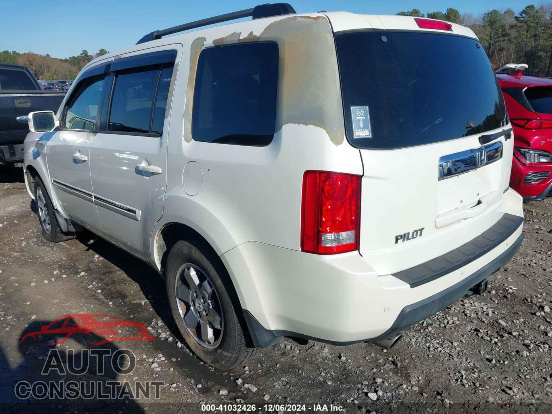 HONDA PILOT 2011 - 5FNYF3H99BB045951