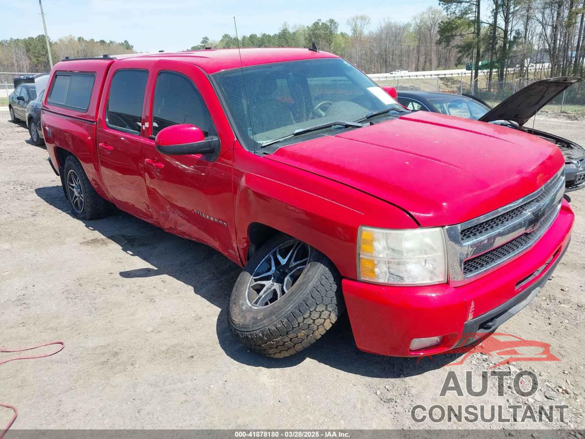 CHEVROLET SILVERADO 1500 2011 - 3GCPKTE38BG239632