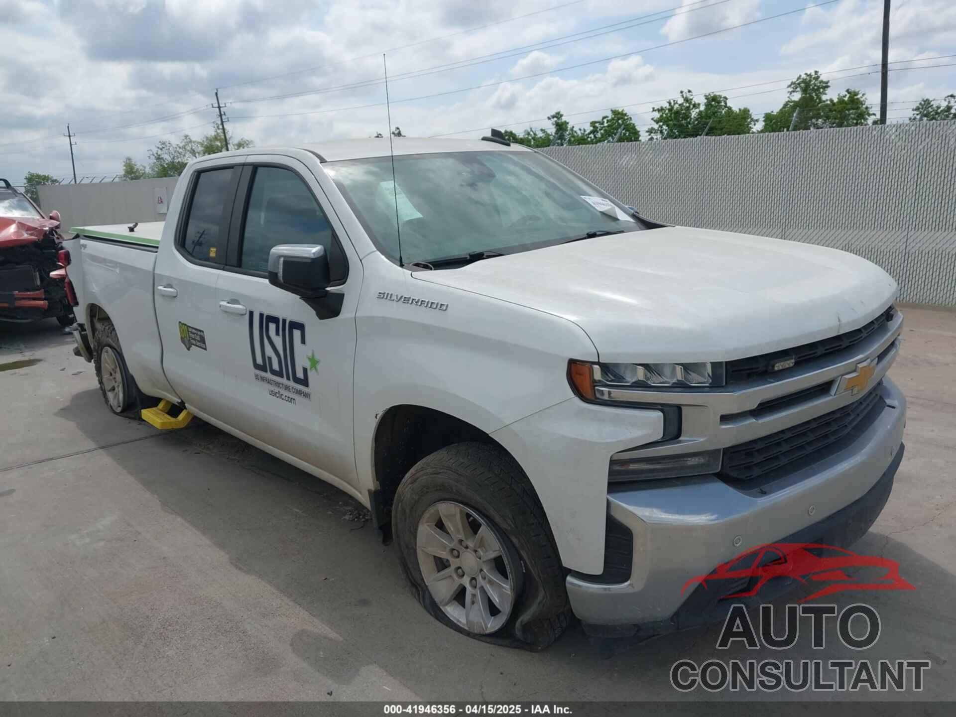CHEVROLET SILVERADO 1500 2020 - 1GCRYDED4LZ192137
